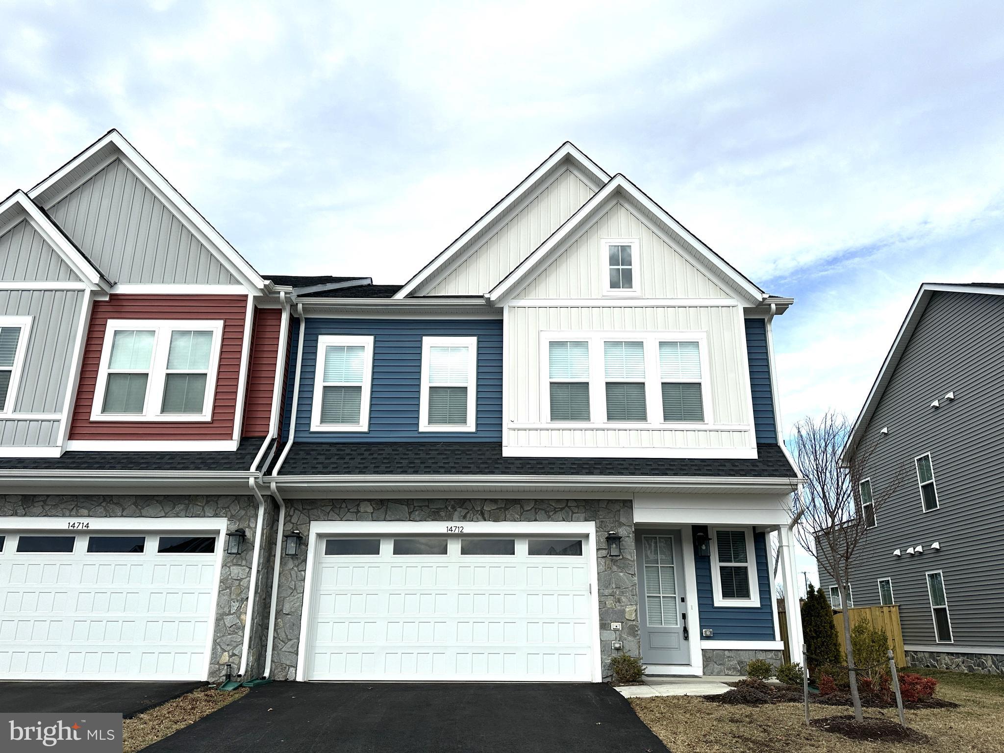 ROBINSON MANOR - Residential