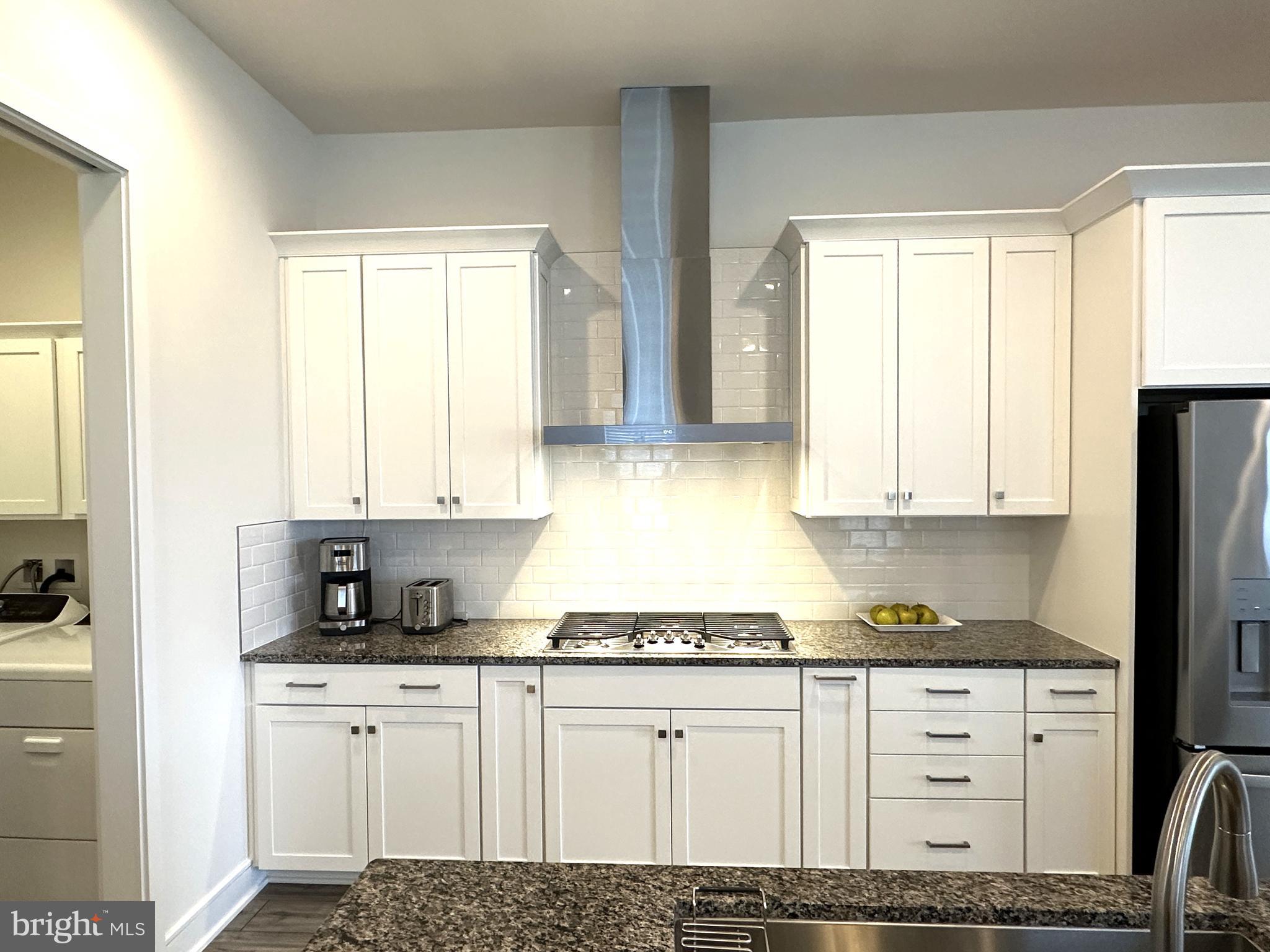 ROBINSON MANOR - Residential