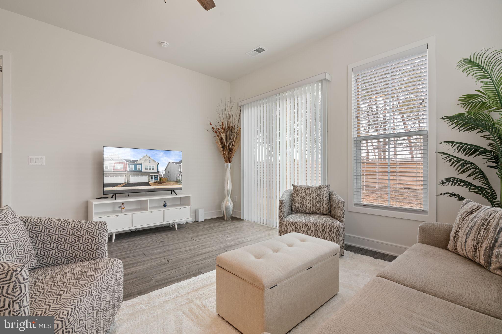 ROBINSON MANOR - Residential