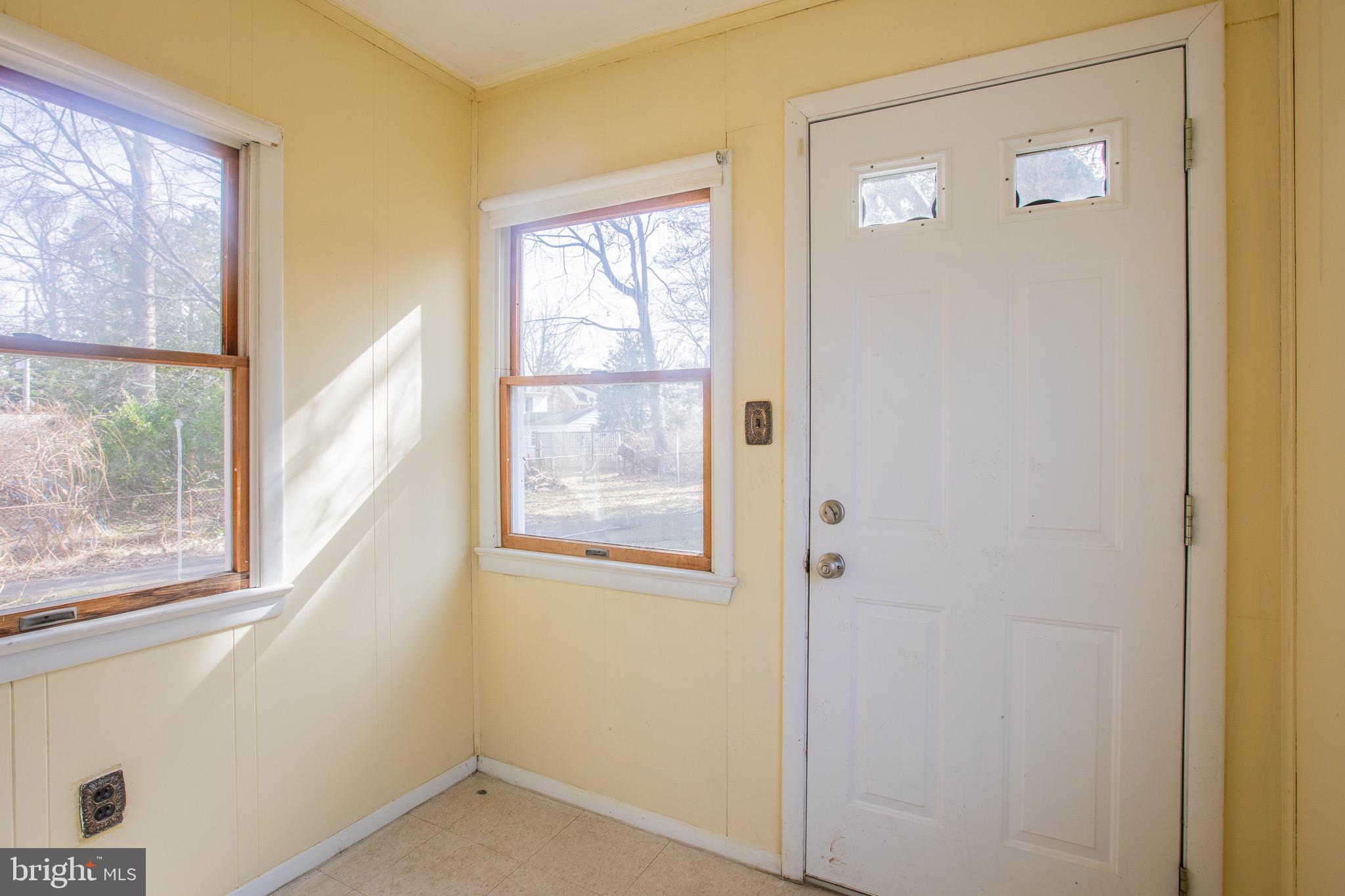 SILVER SPRING - Residential Lease