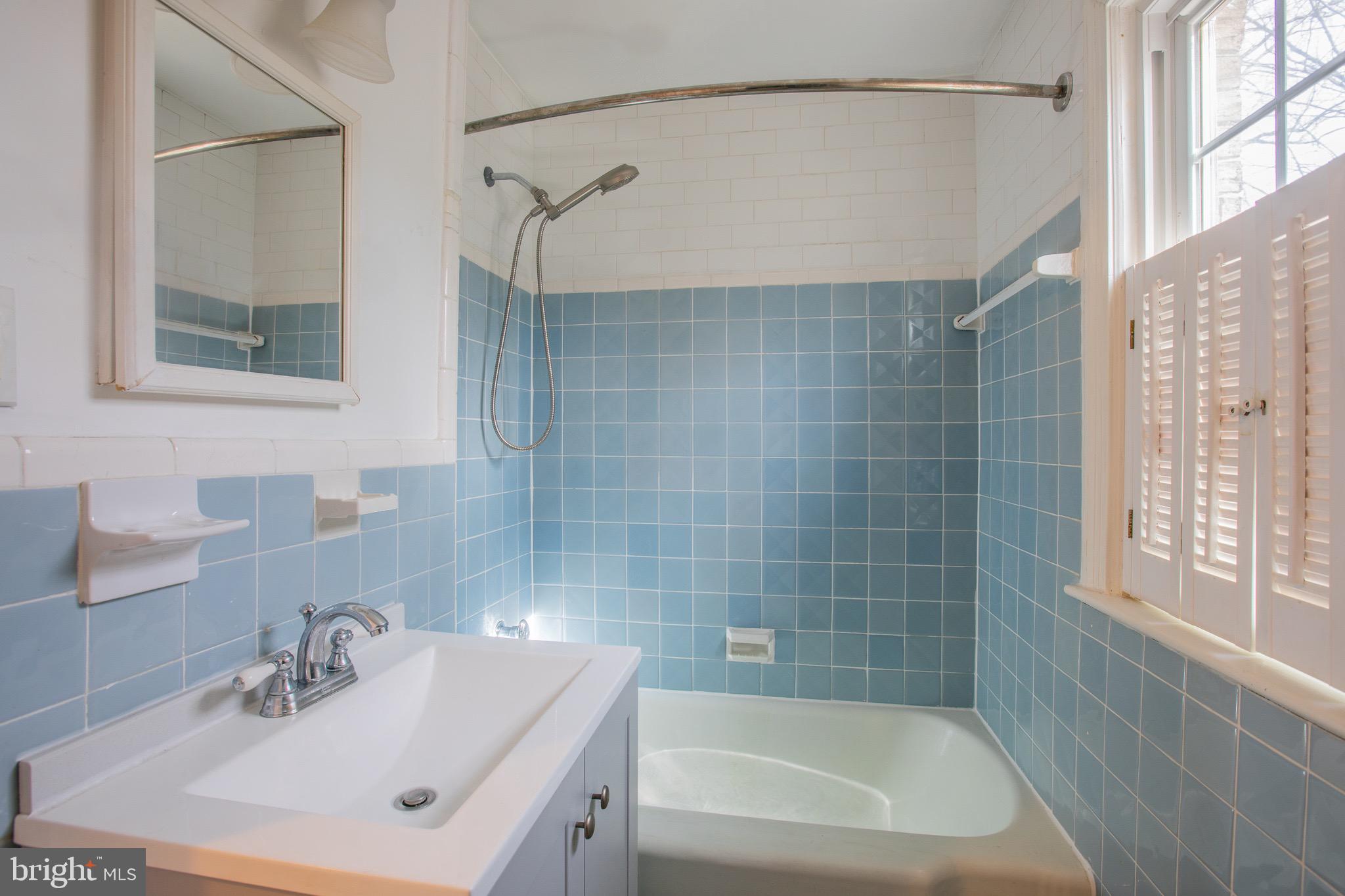 SILVER SPRING - Residential Lease