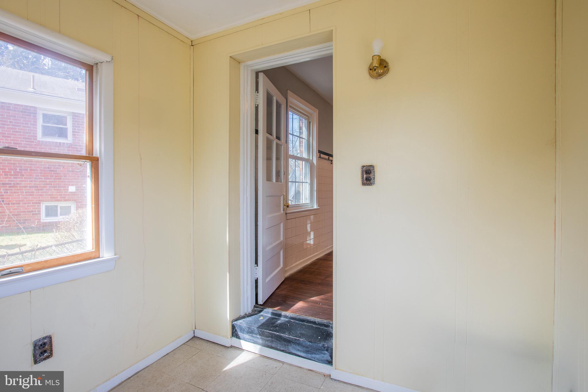 SILVER SPRING - Residential Lease