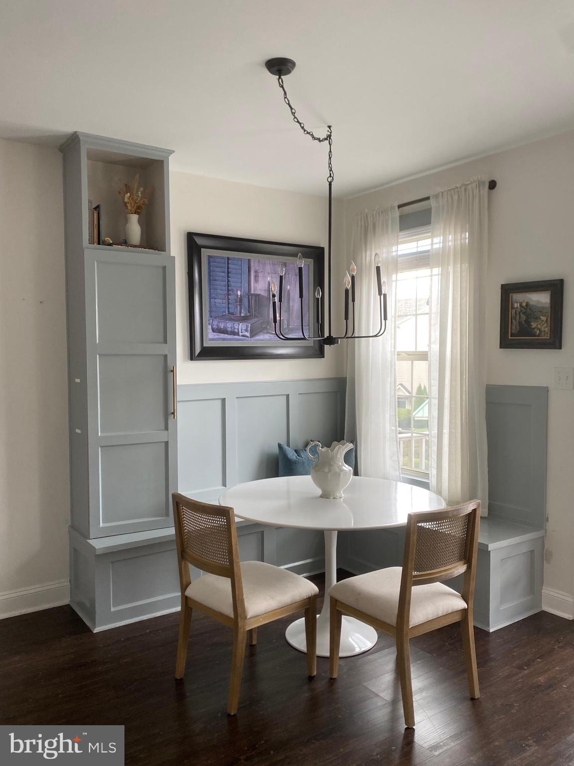 EMERALD POINTE - Residential