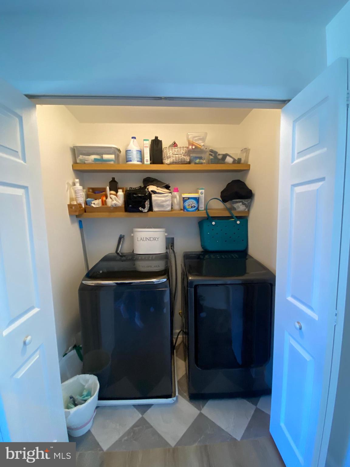 EMERALD POINTE - Residential