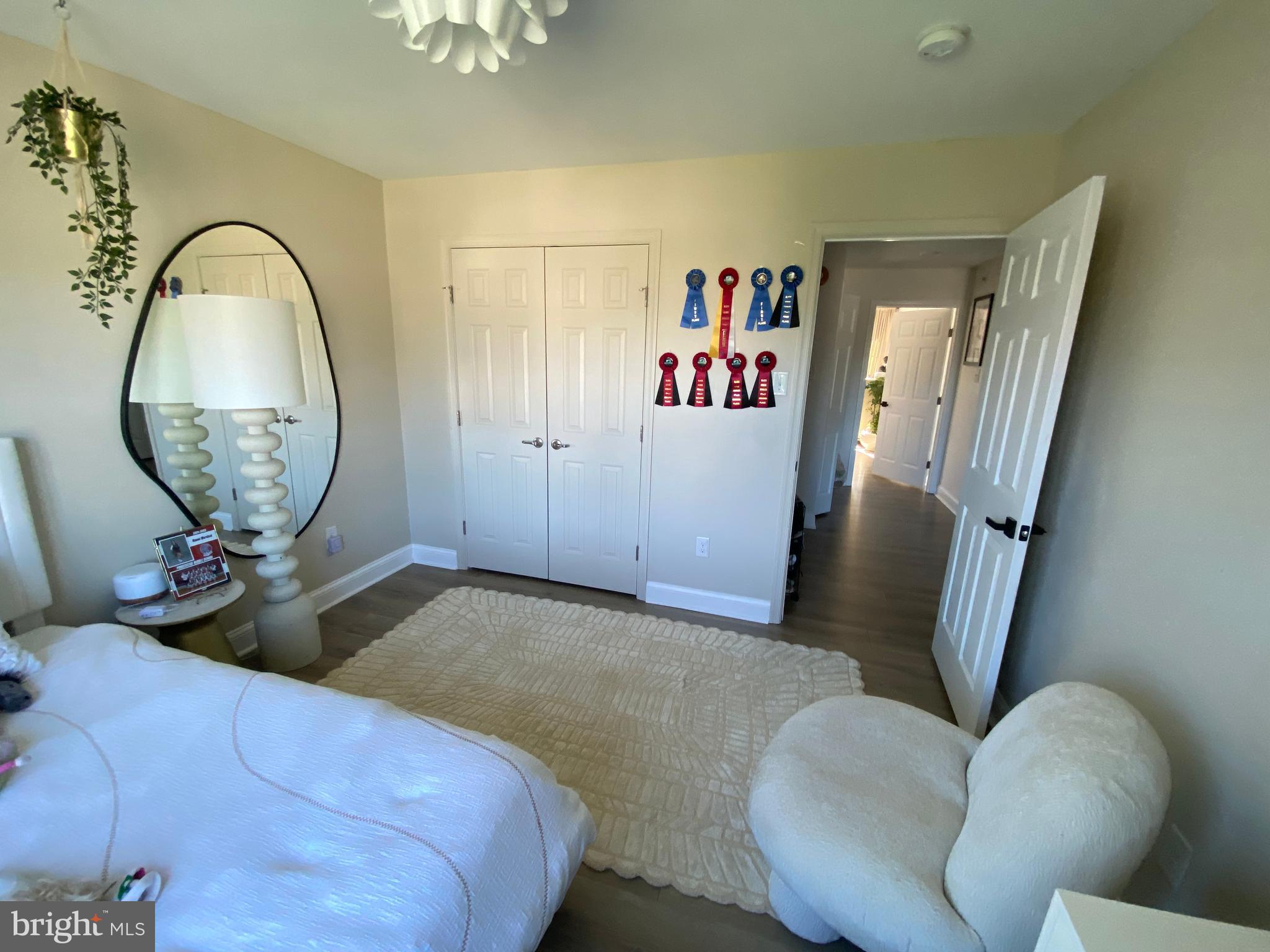 EMERALD POINTE - Residential