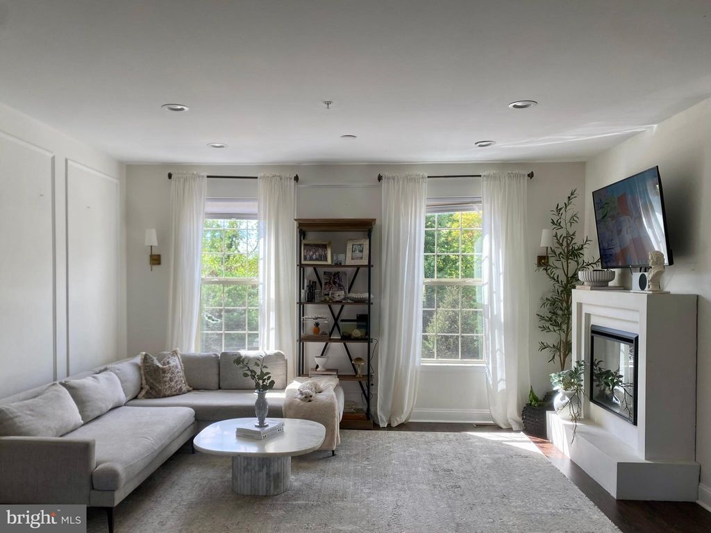 Photo of 70 Platt Place, FEASTERVILLE TREVOSE, PA 19053 (MLS # PABU2109610)