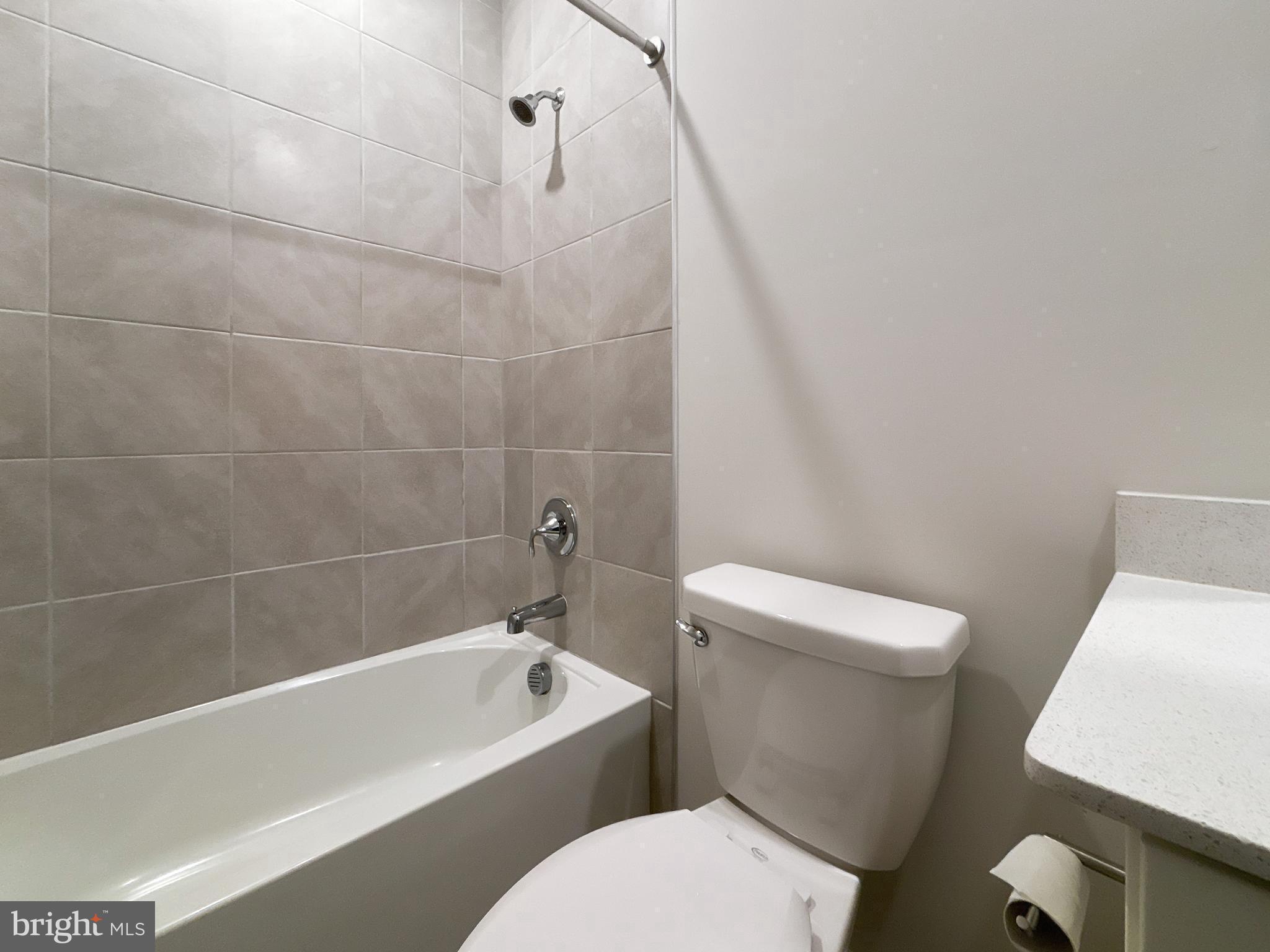 WATERSIDE - Residential