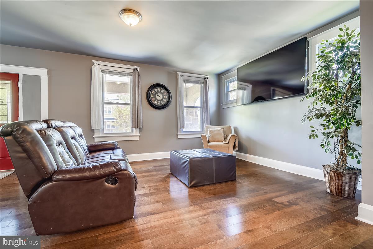 PARKVILLE - Residential