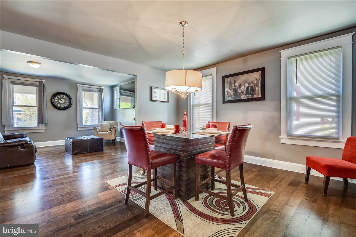 PARKVILLE - Residential