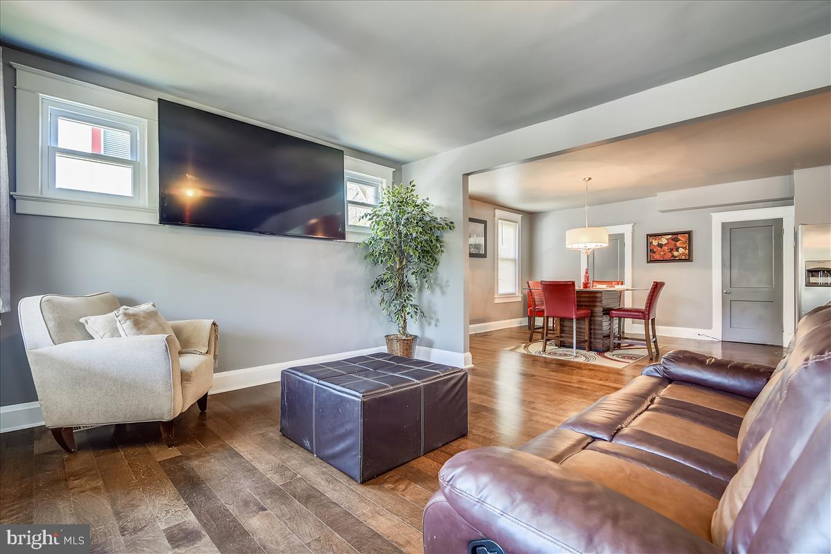 PARKVILLE - Residential