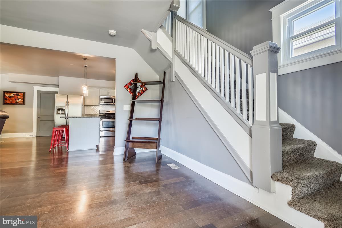 PARKVILLE - Residential