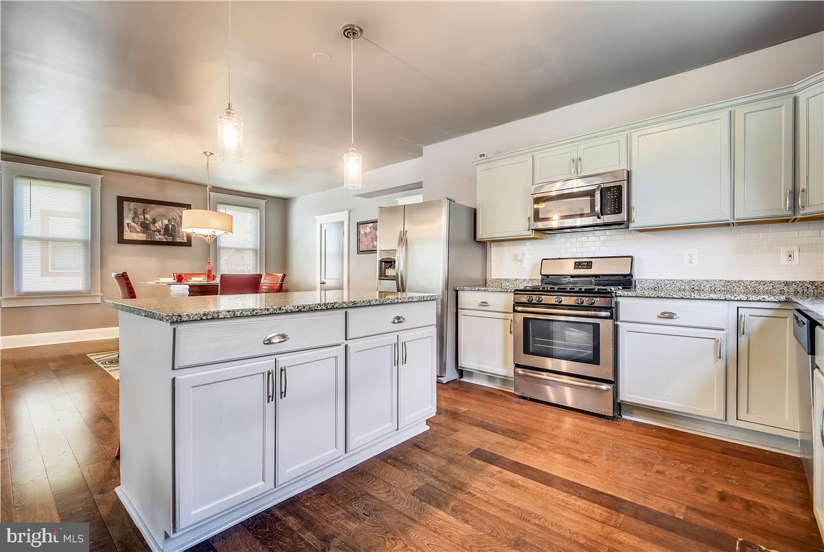 PARKVILLE - Residential