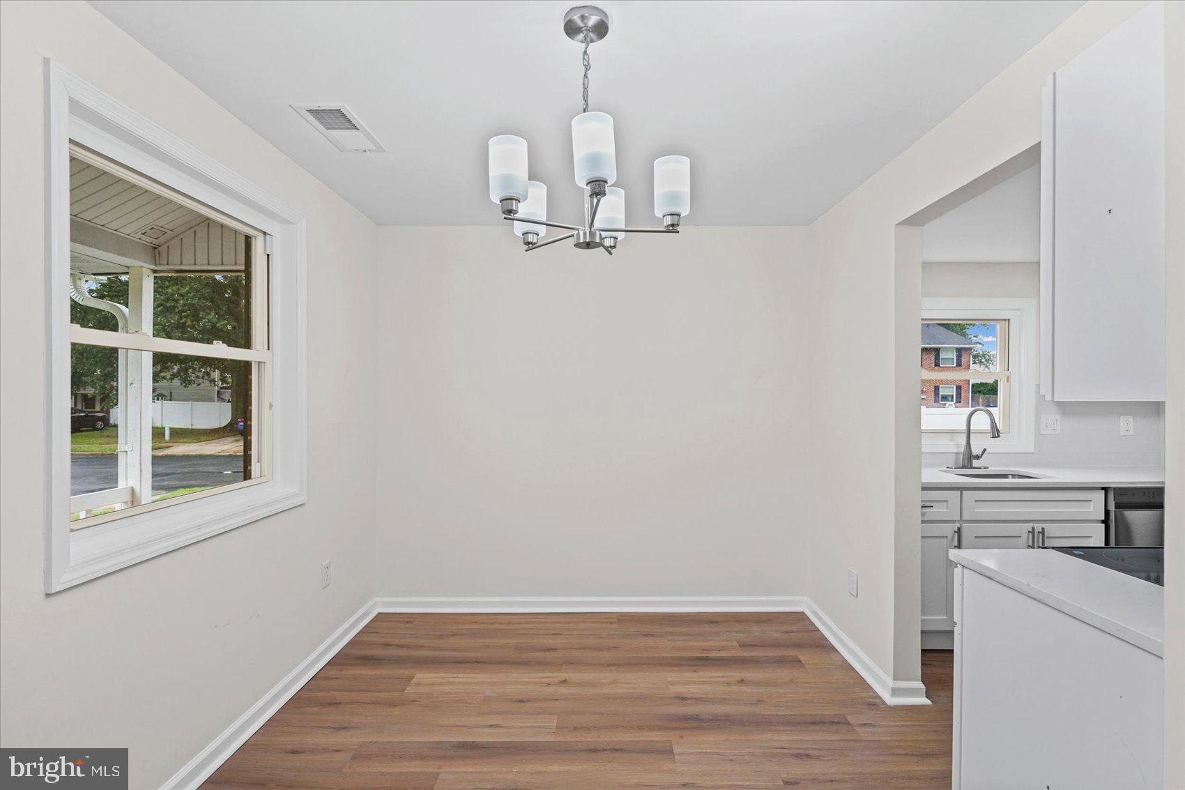 2 BREAKWATER COURT