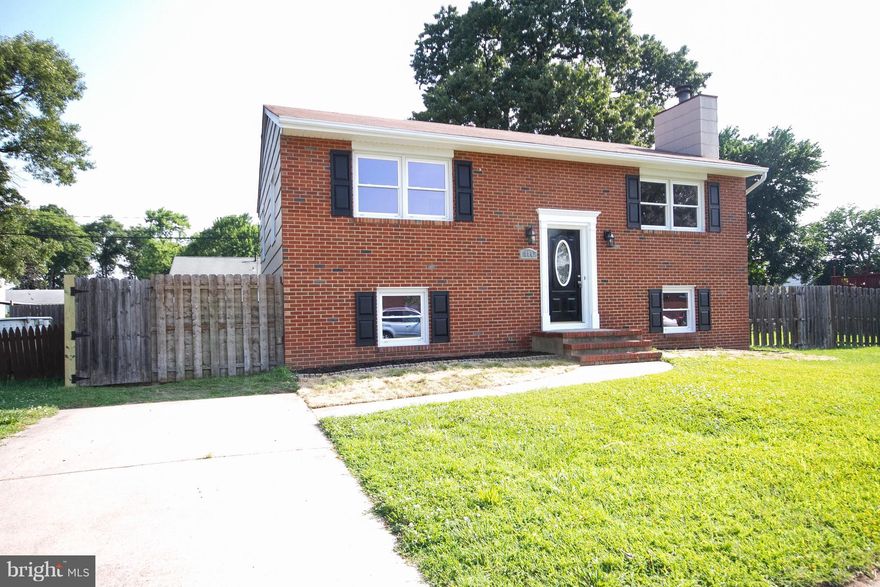 Beautiful newly updated home nestled on an oversized lot on a dead end street in Pasadena.  Enjoy new kitchen w/granite counter tops & stainless steel appliances that opens to a rear deck.  The finished lower level offers an additional bedroom, family room, & half bath.Enjoy a fenced rear yard - perfect for summer fun!   Look no further, this is the best value in this price range