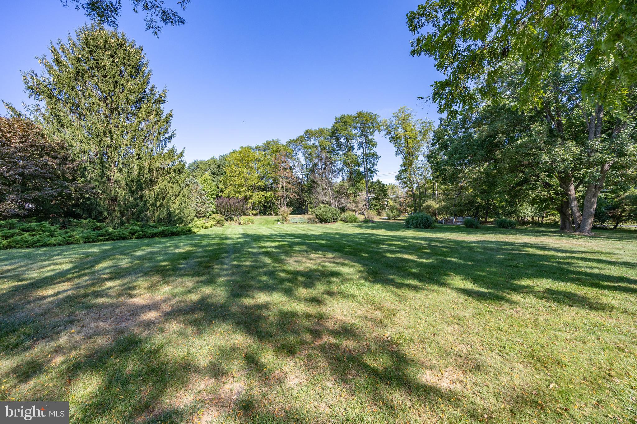 COLONIAL FARMS - Residential