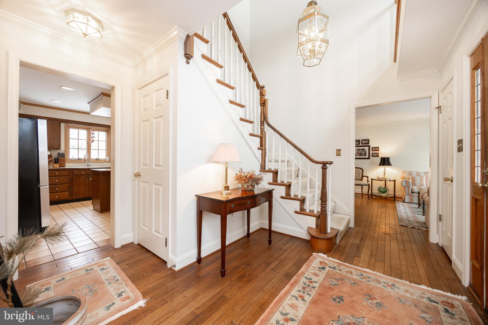 COLONIAL FARMS - Residential