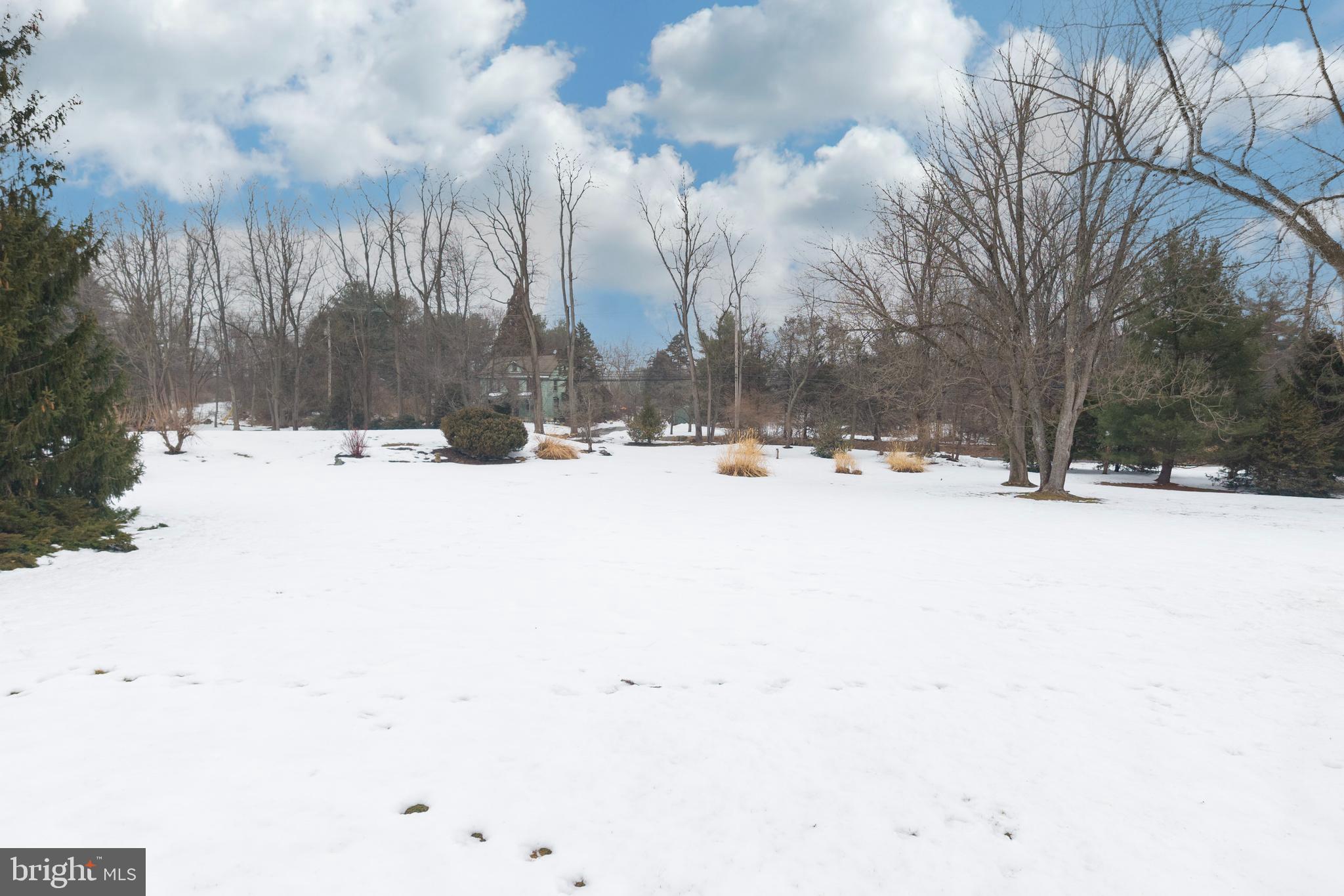 COLONIAL FARMS - Residential