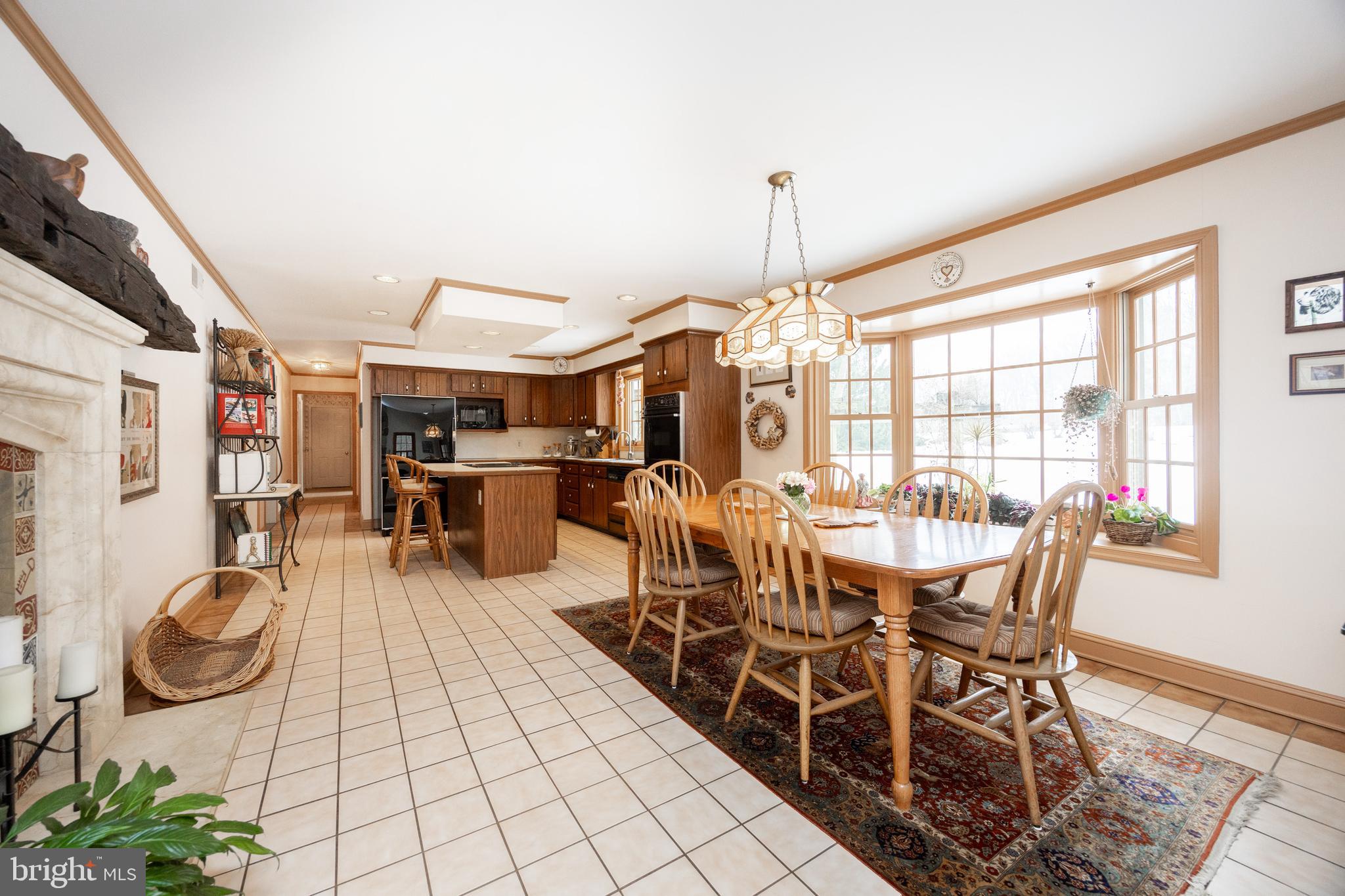 COLONIAL FARMS - Residential