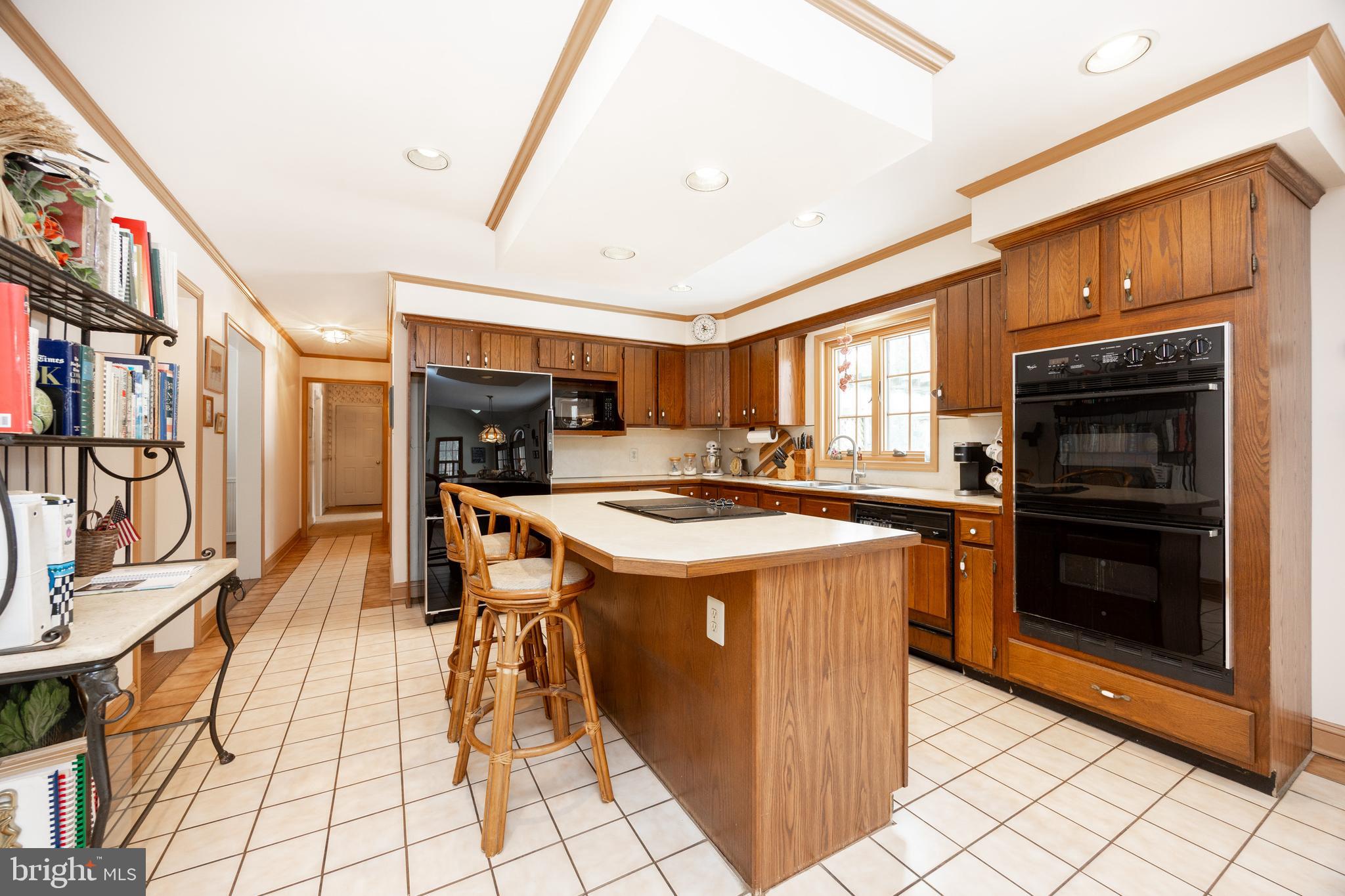 COLONIAL FARMS - Residential