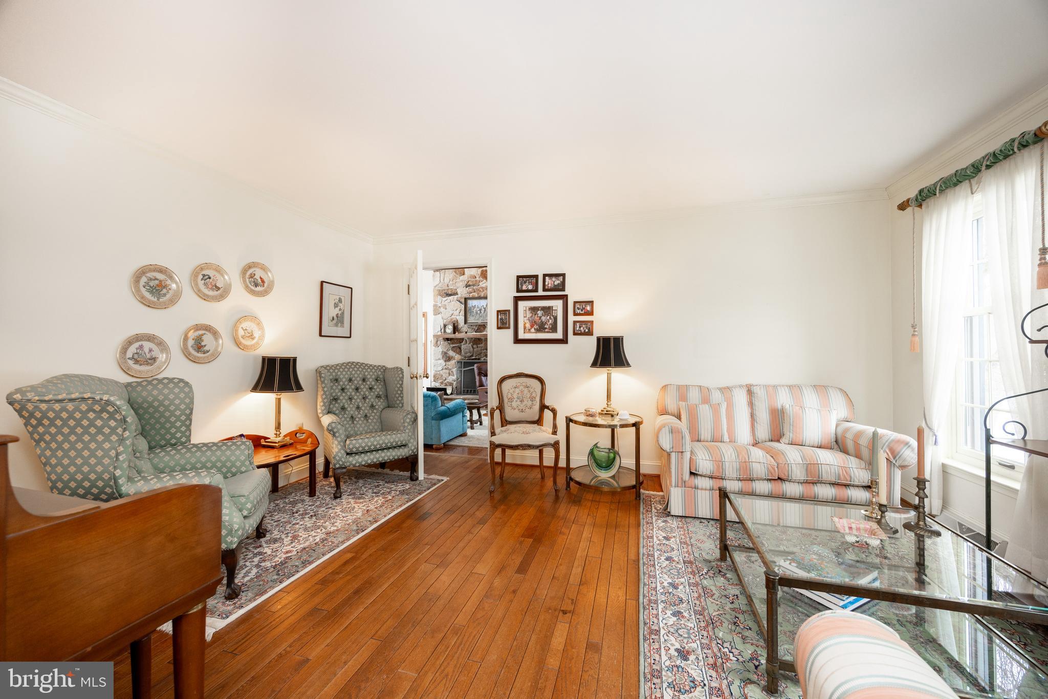 COLONIAL FARMS - Residential