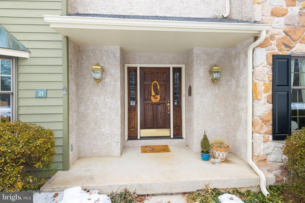 Photo of 21 Lexington Manor, GLENMOORE, PA 19343 (MLS # PACT2118068)