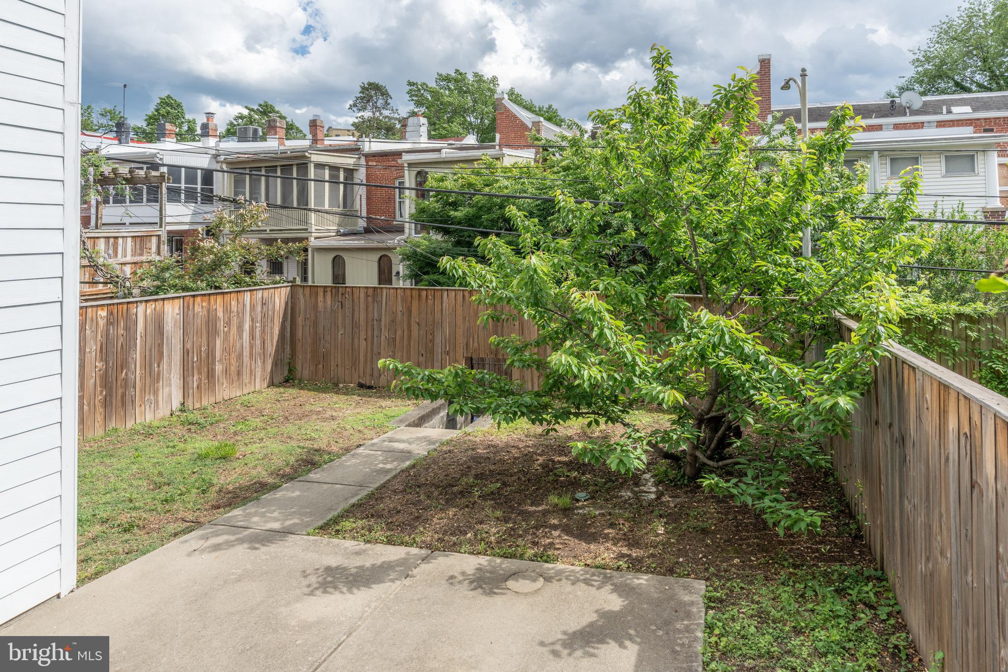 MOUNT PLEASANT - Residential