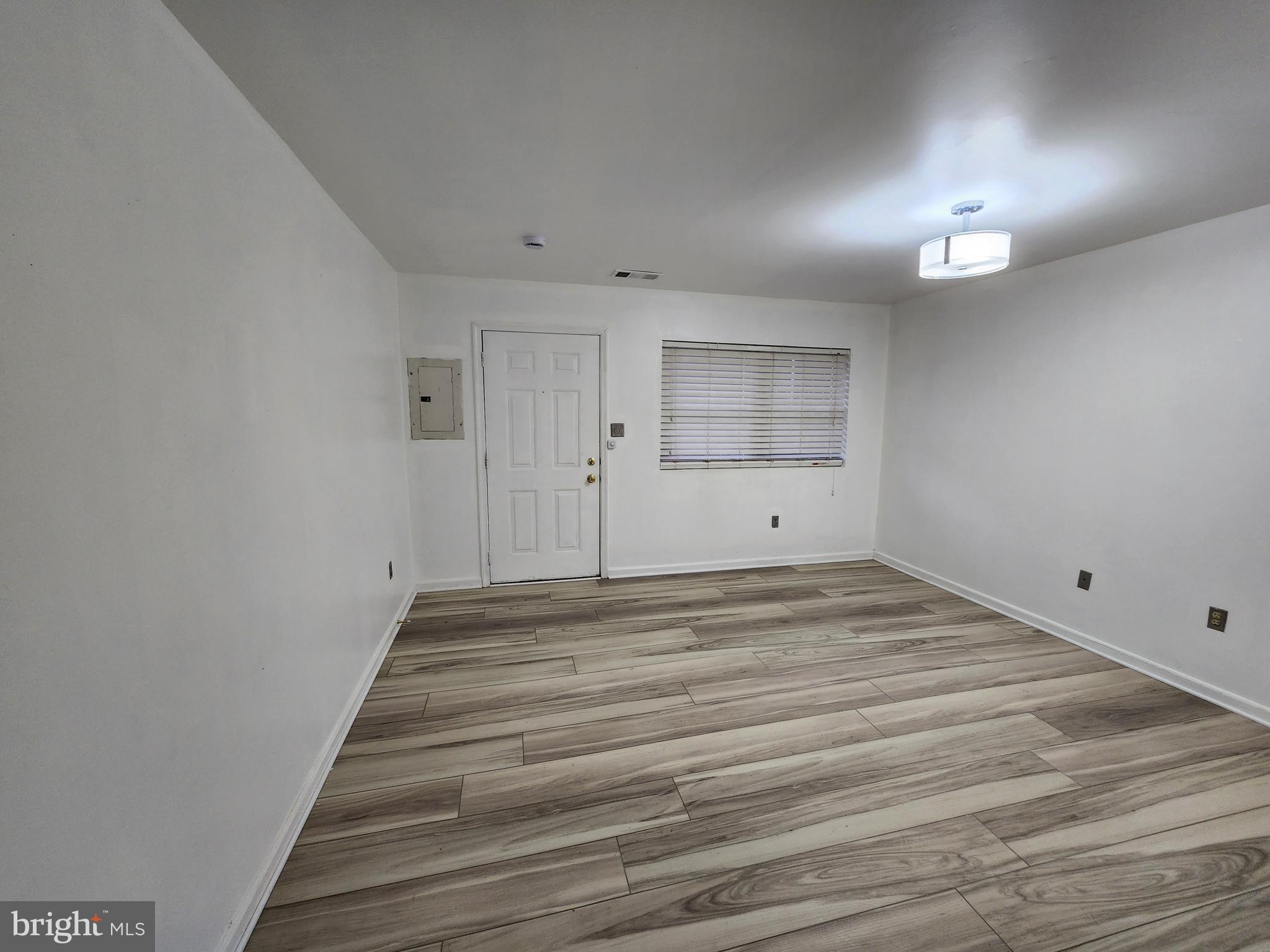 LAFAYETTE SQUARE - Residential