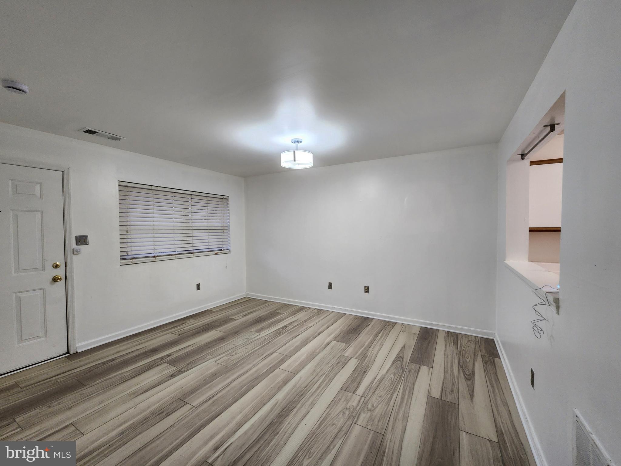 LAFAYETTE SQUARE - Residential