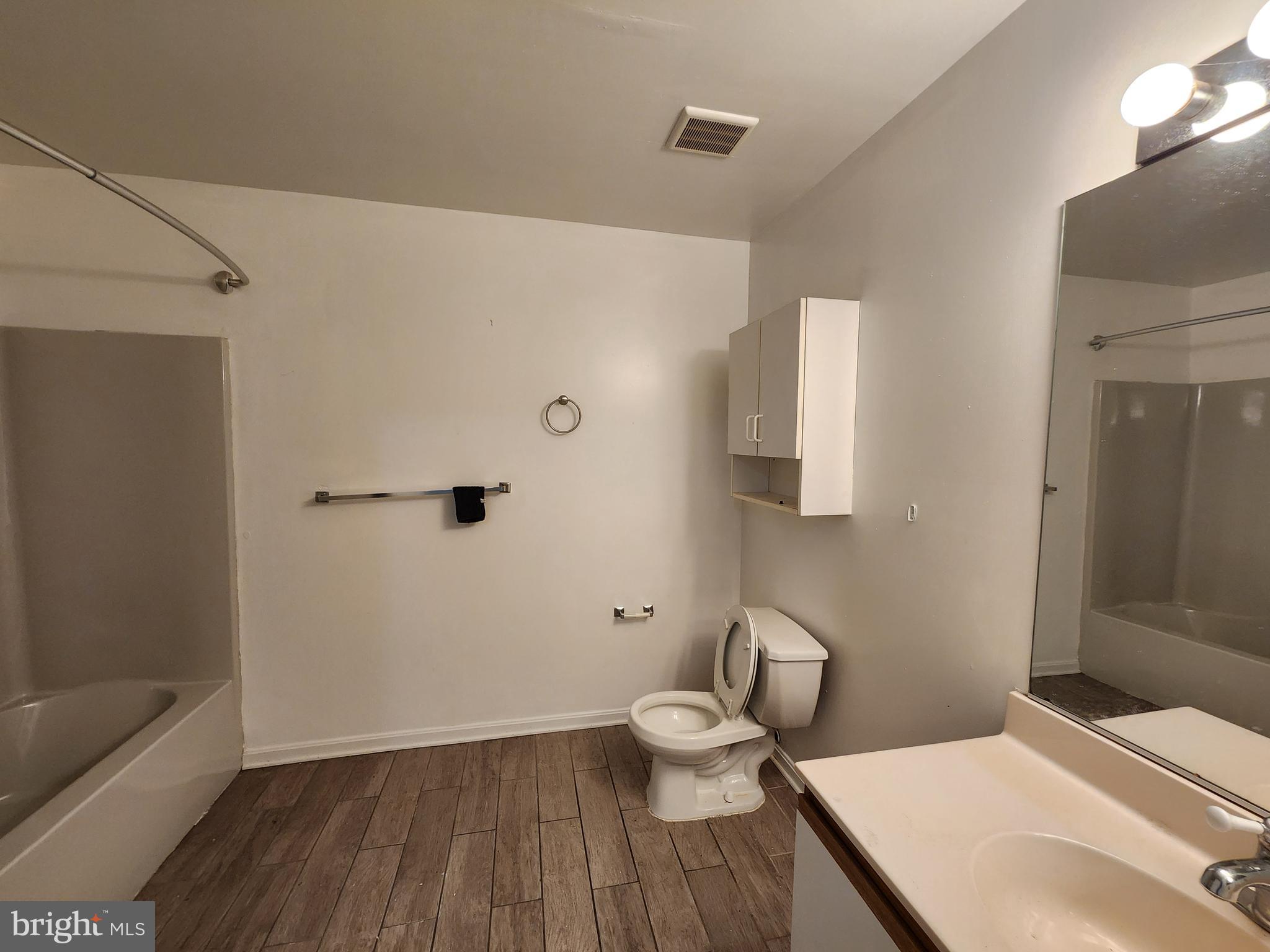 LAFAYETTE SQUARE - Residential