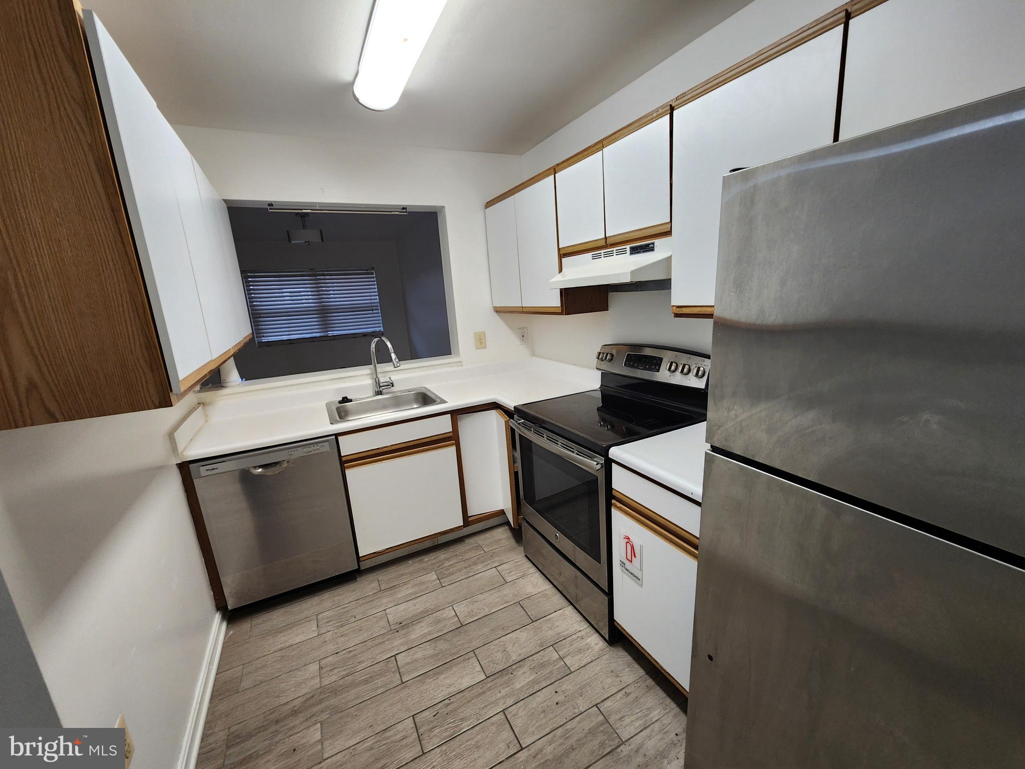 LAFAYETTE SQUARE - Residential