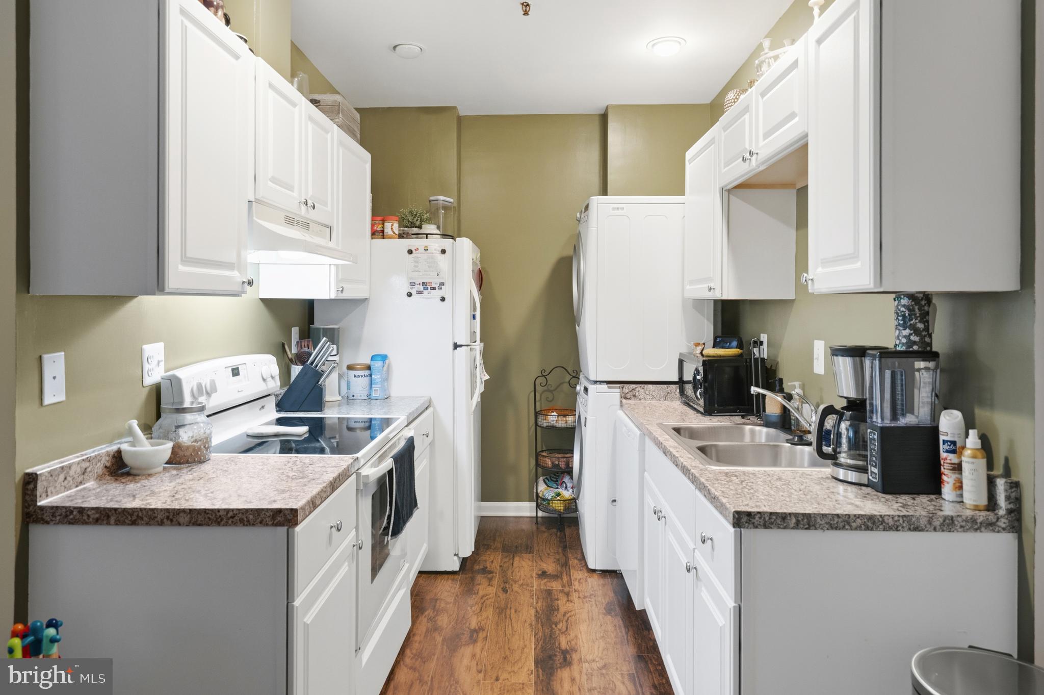 HIGHPOINTE - Residential