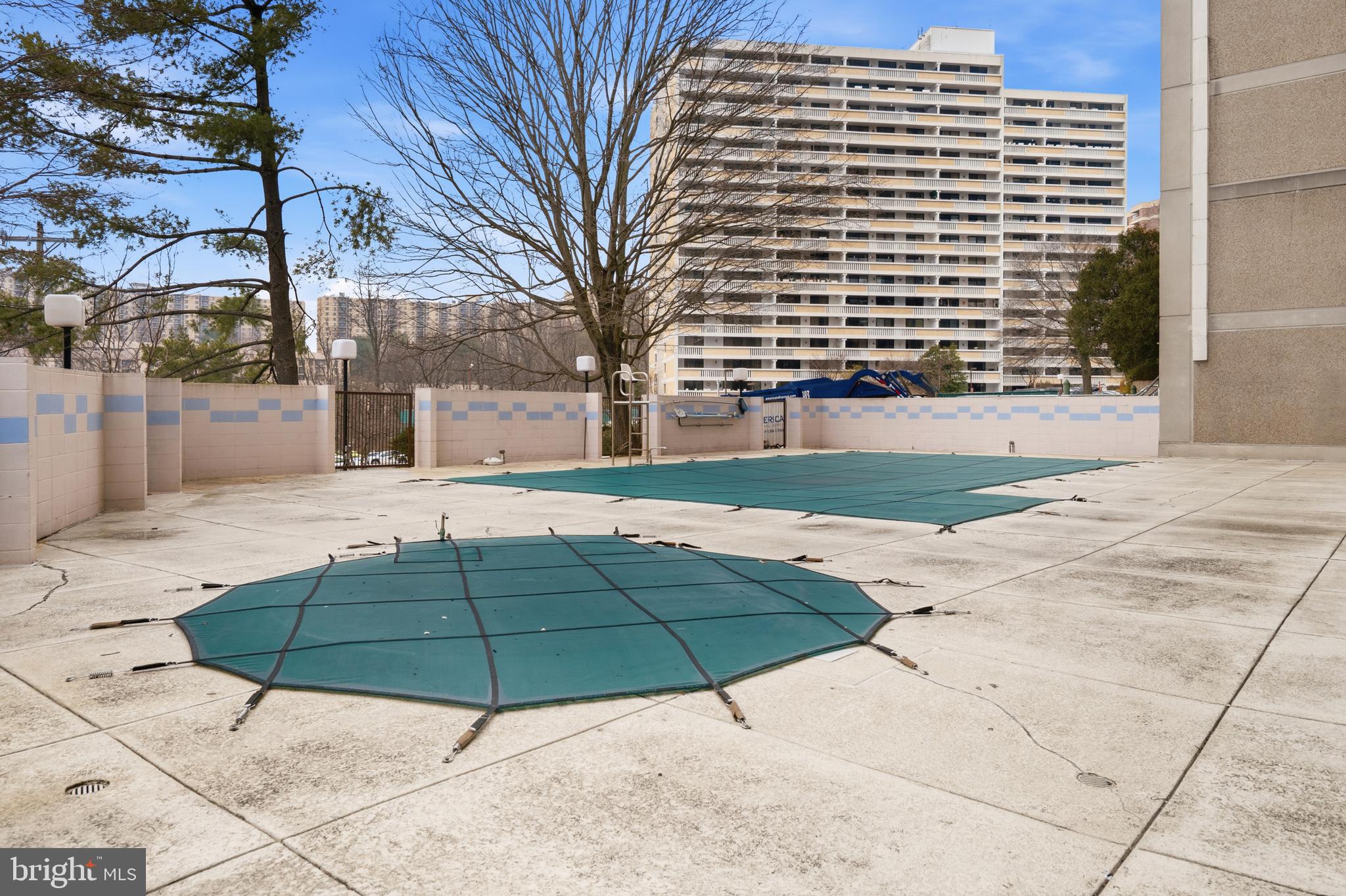 HIGHPOINTE - Residential