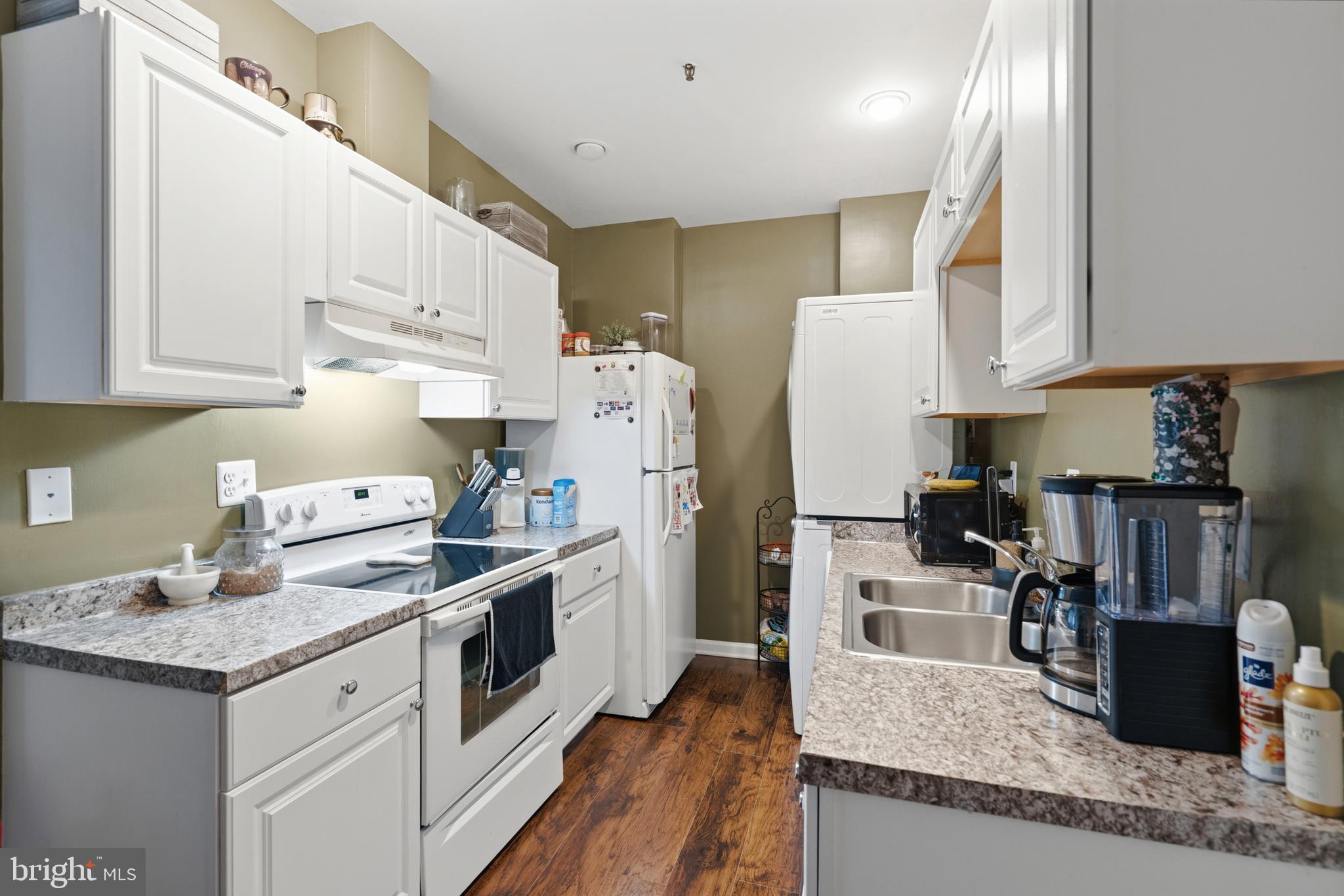 HIGHPOINTE - Residential