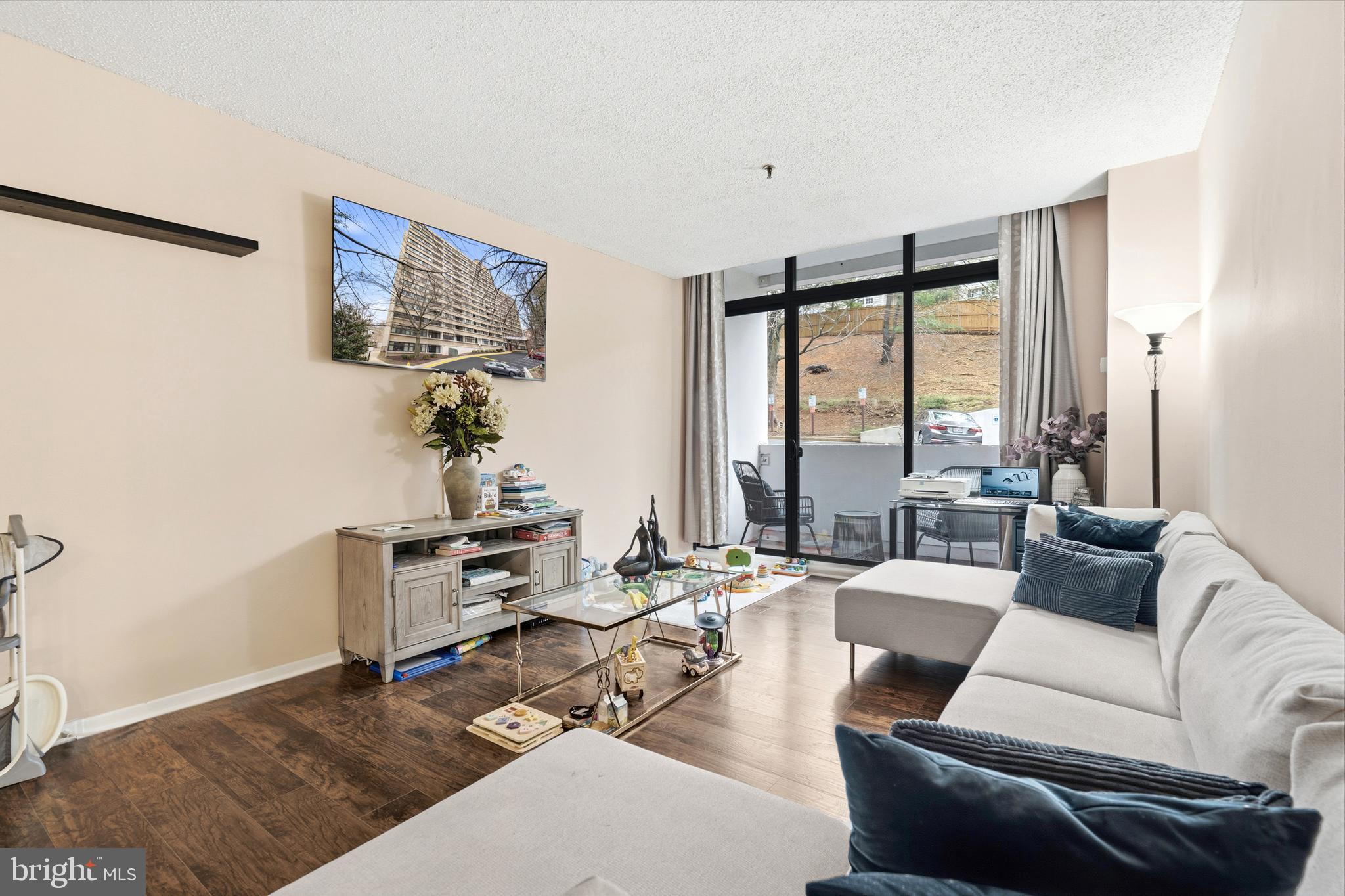 HIGHPOINTE - Residential