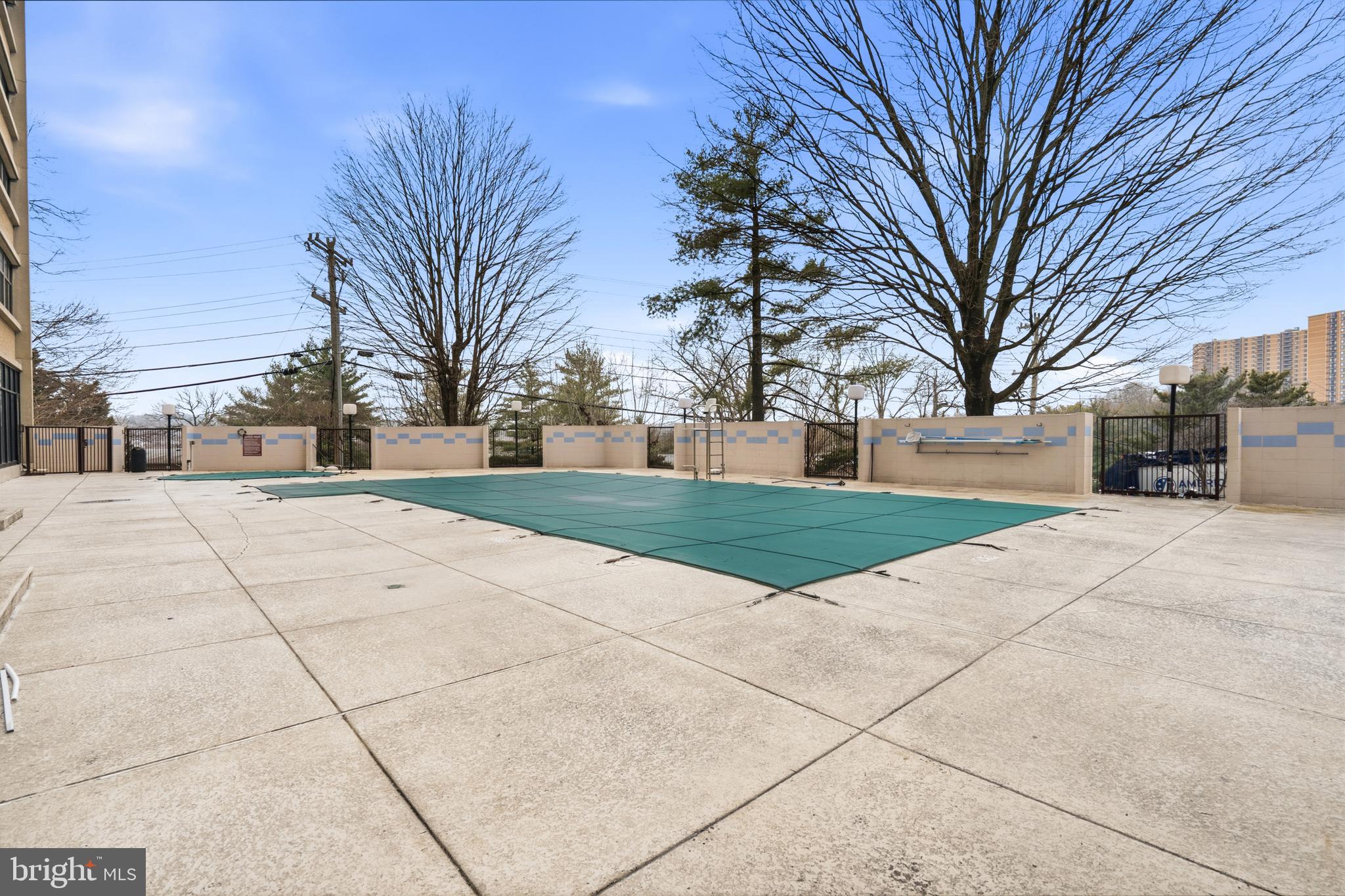 HIGHPOINTE - Residential