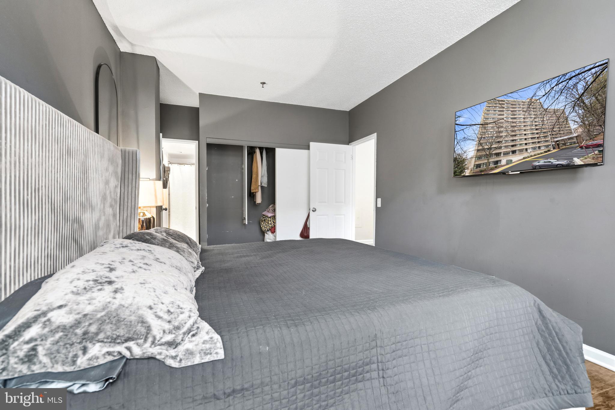 HIGHPOINTE - Residential