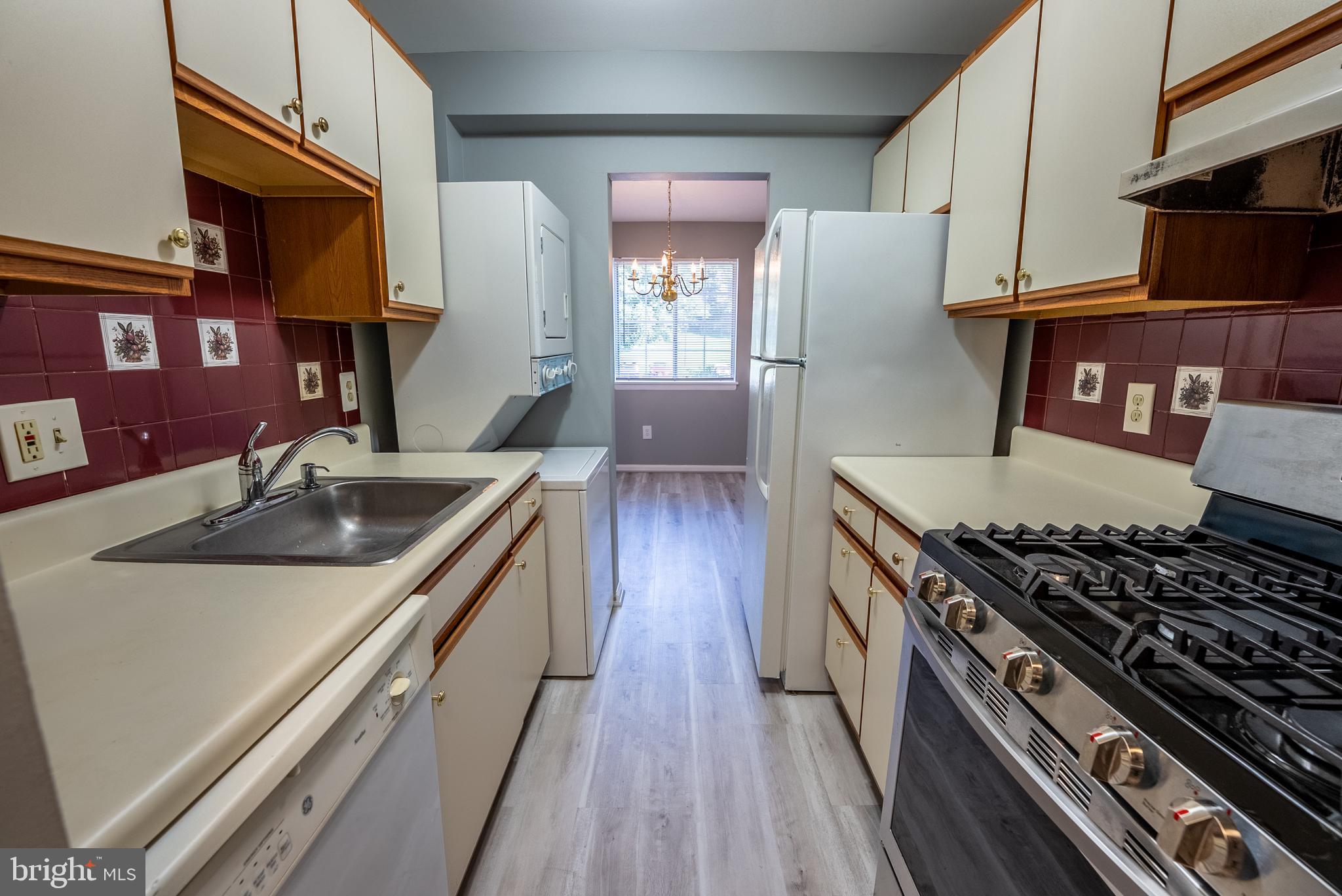 RIVER TERRACE - Residential Lease