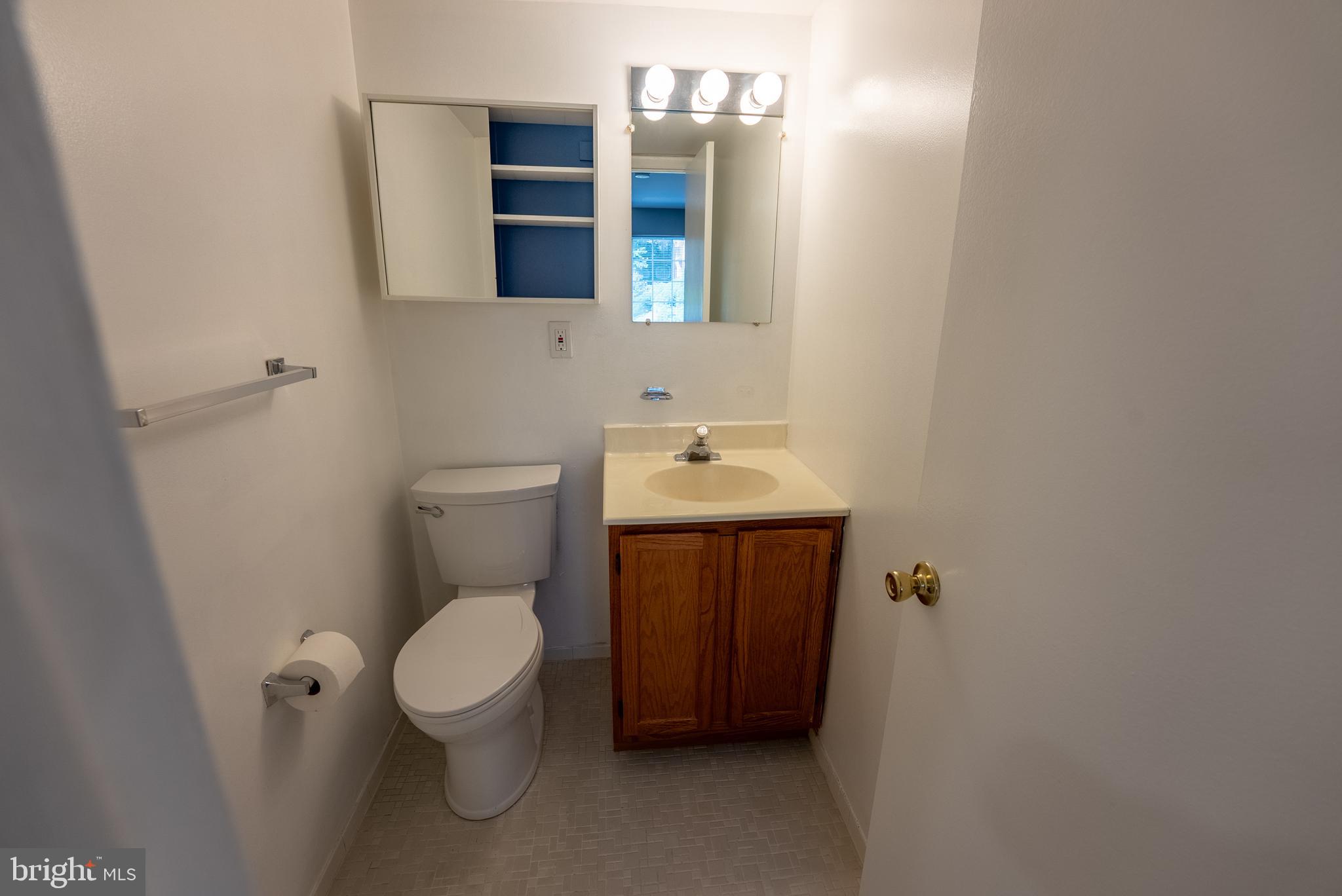 RIVER TERRACE - Residential Lease