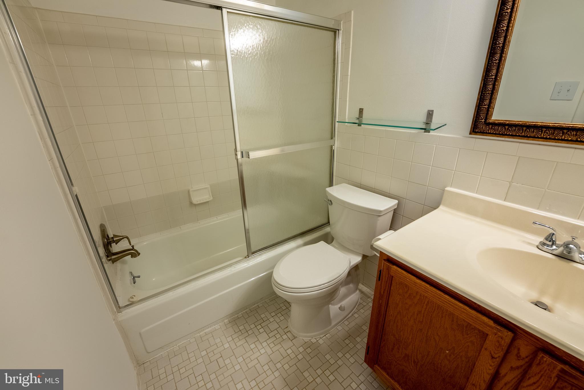 RIVER TERRACE - Residential Lease