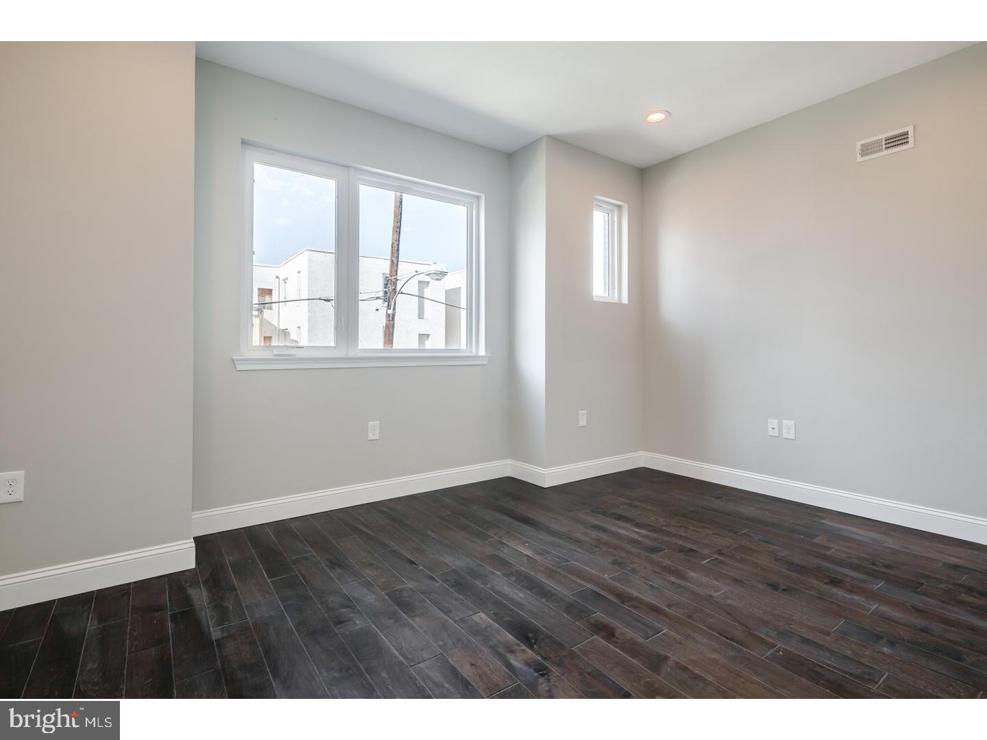 OLDE KENSINGTON - Residential