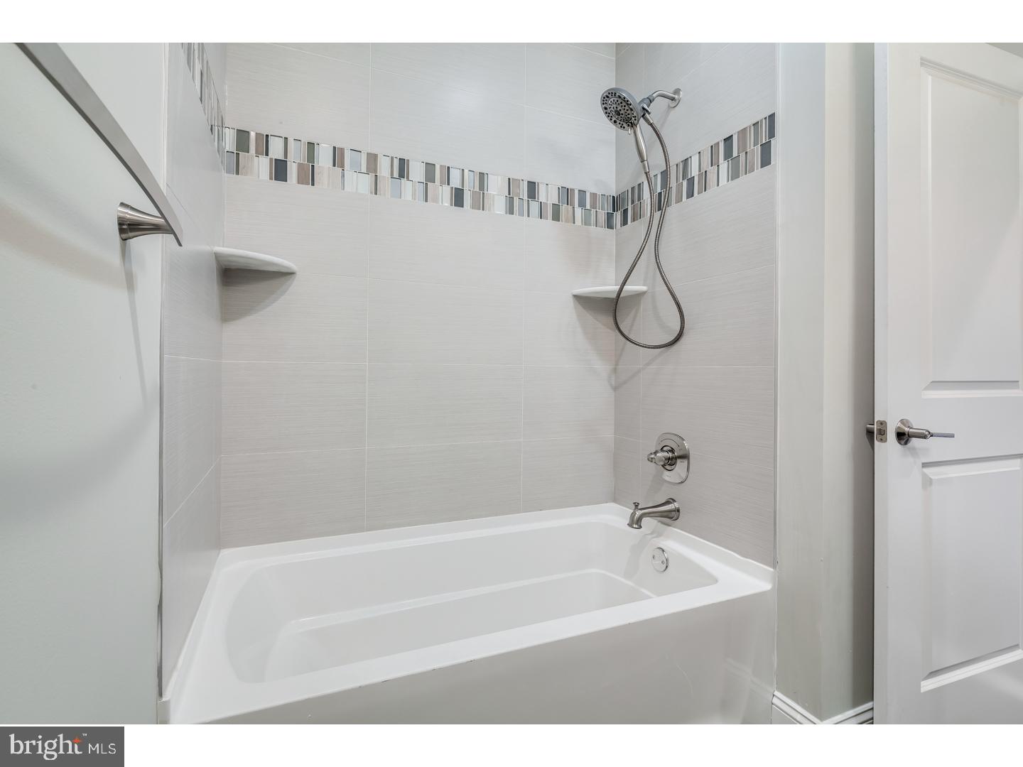 OLDE KENSINGTON - Residential