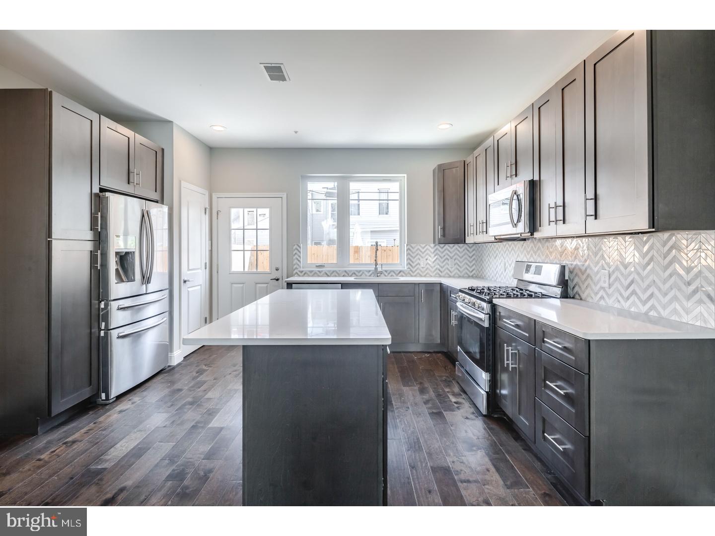 OLDE KENSINGTON - Residential