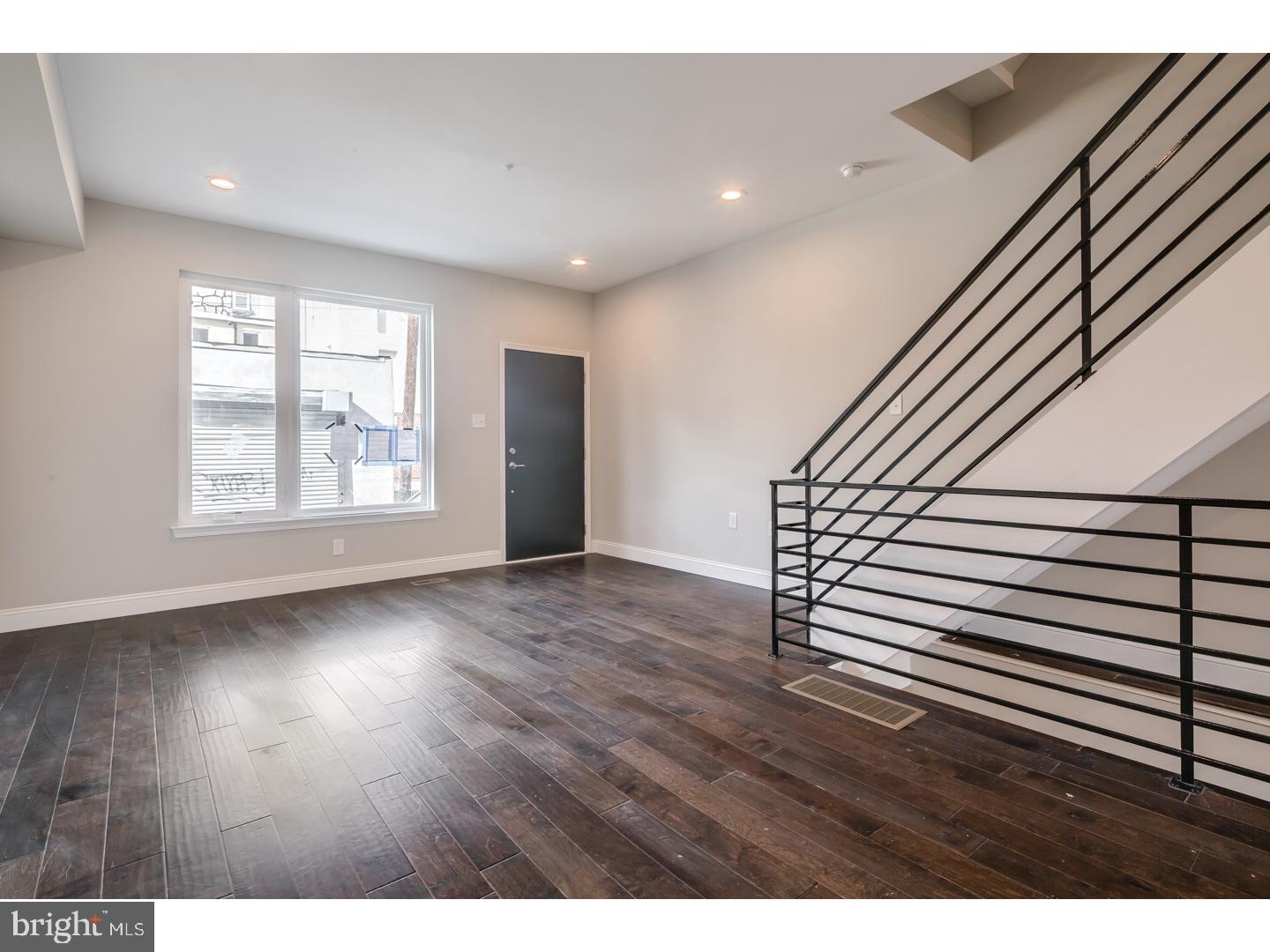 OLDE KENSINGTON - Residential