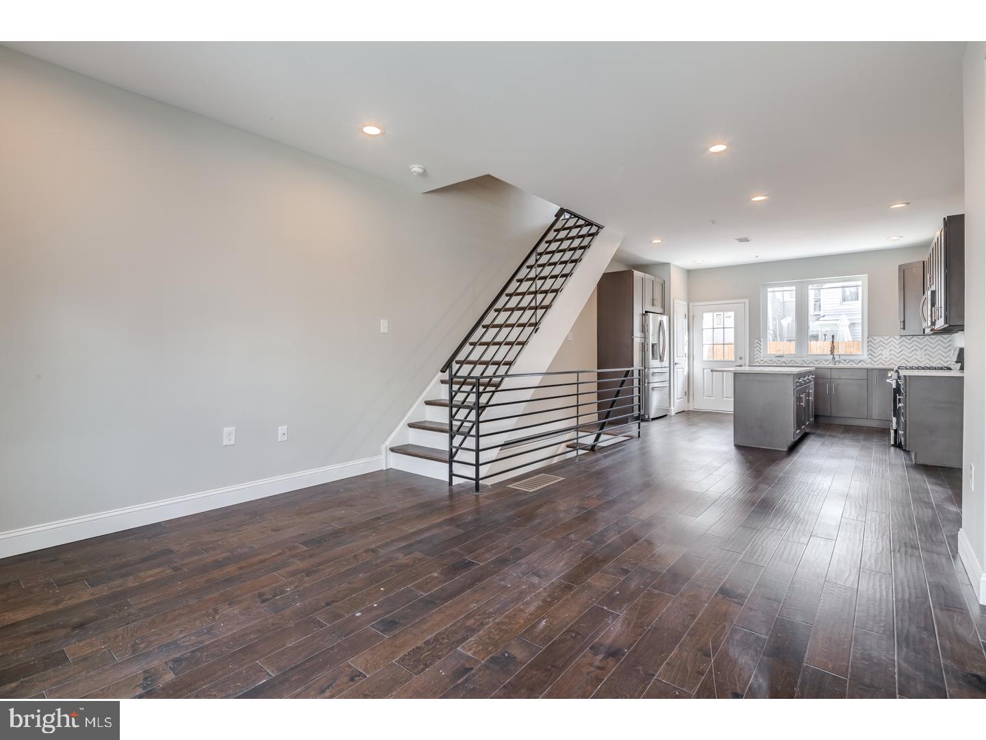 OLDE KENSINGTON - Residential