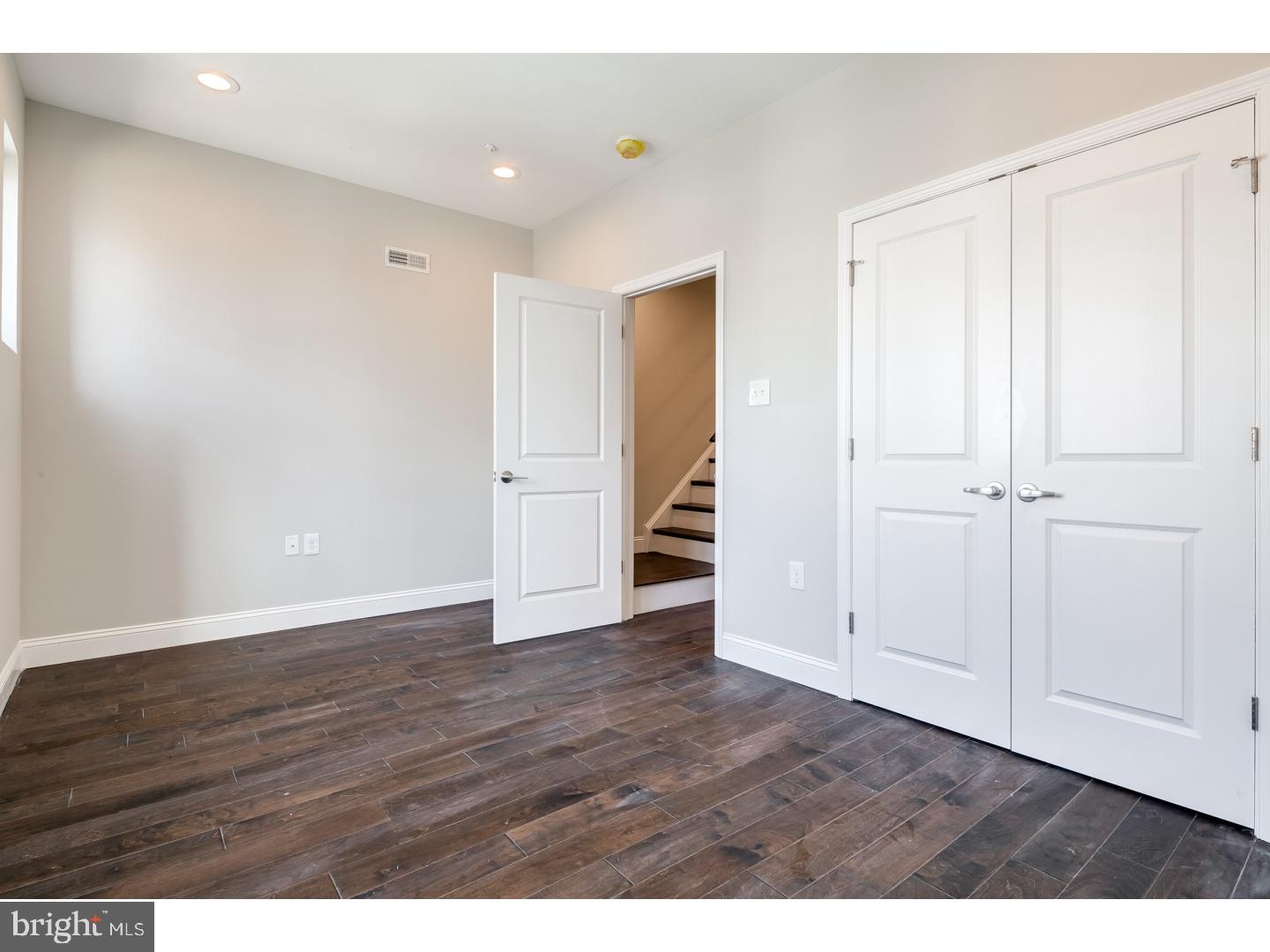 OLDE KENSINGTON - Residential