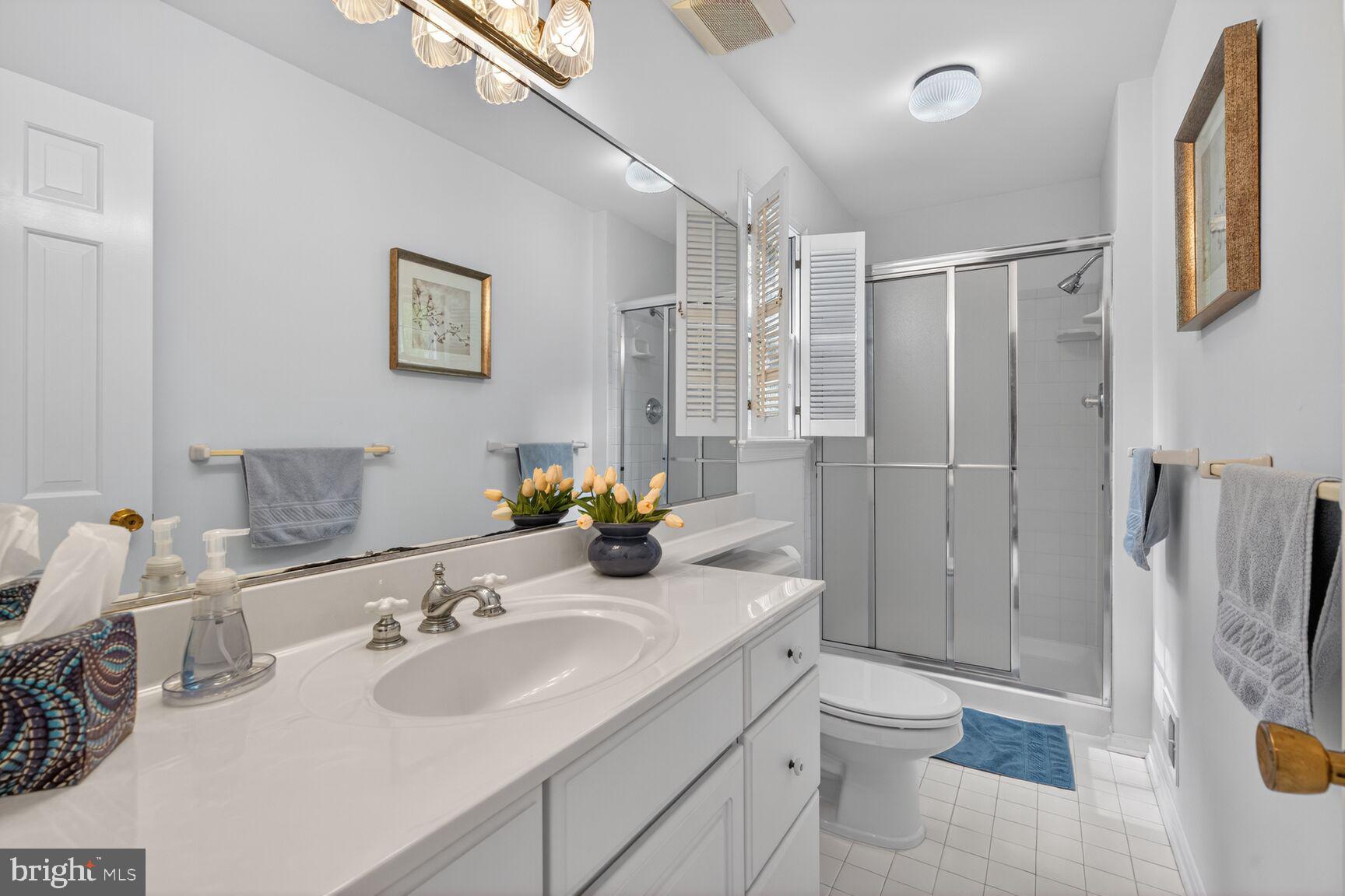 THE SINGING WOODS - Residential