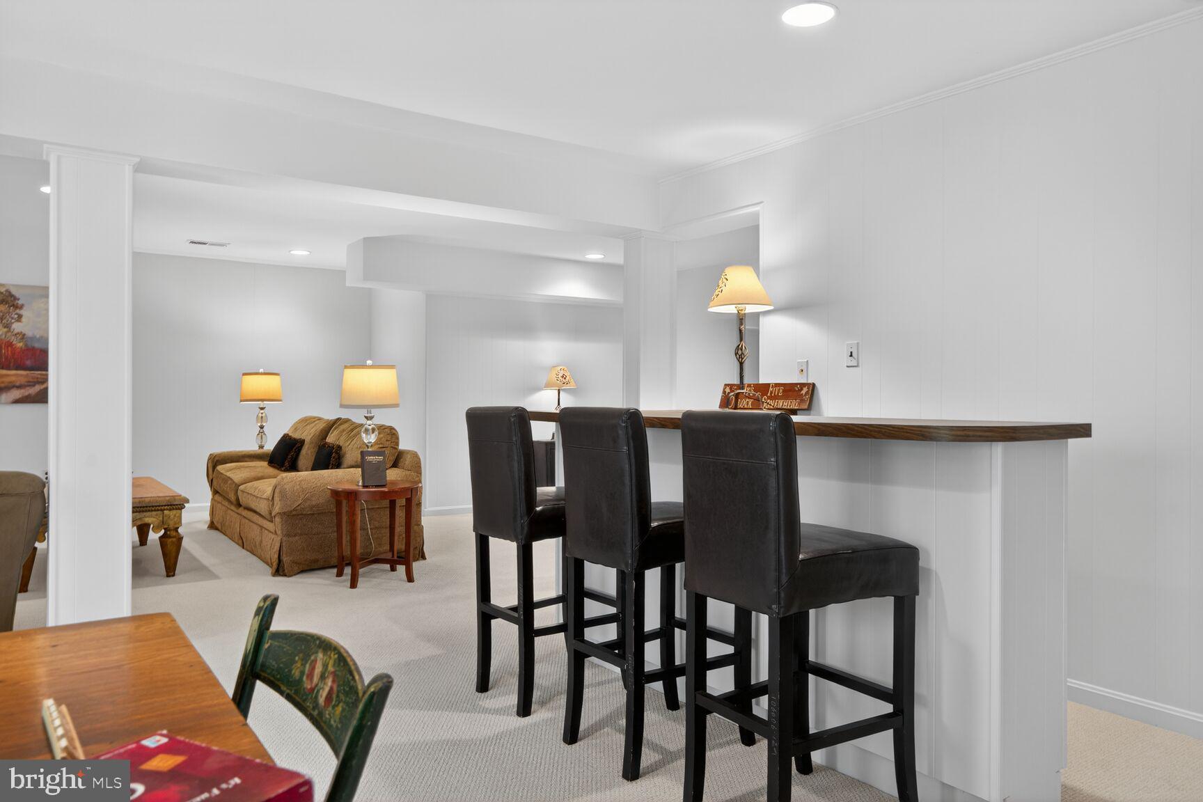 THE SINGING WOODS - Residential