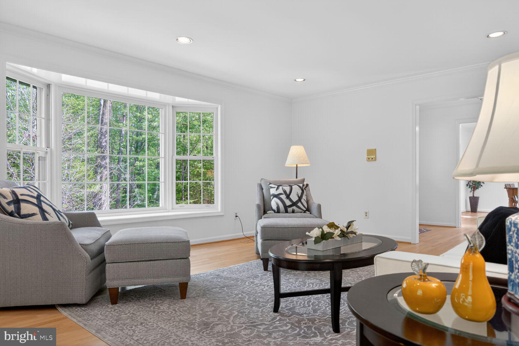 THE SINGING WOODS - Residential