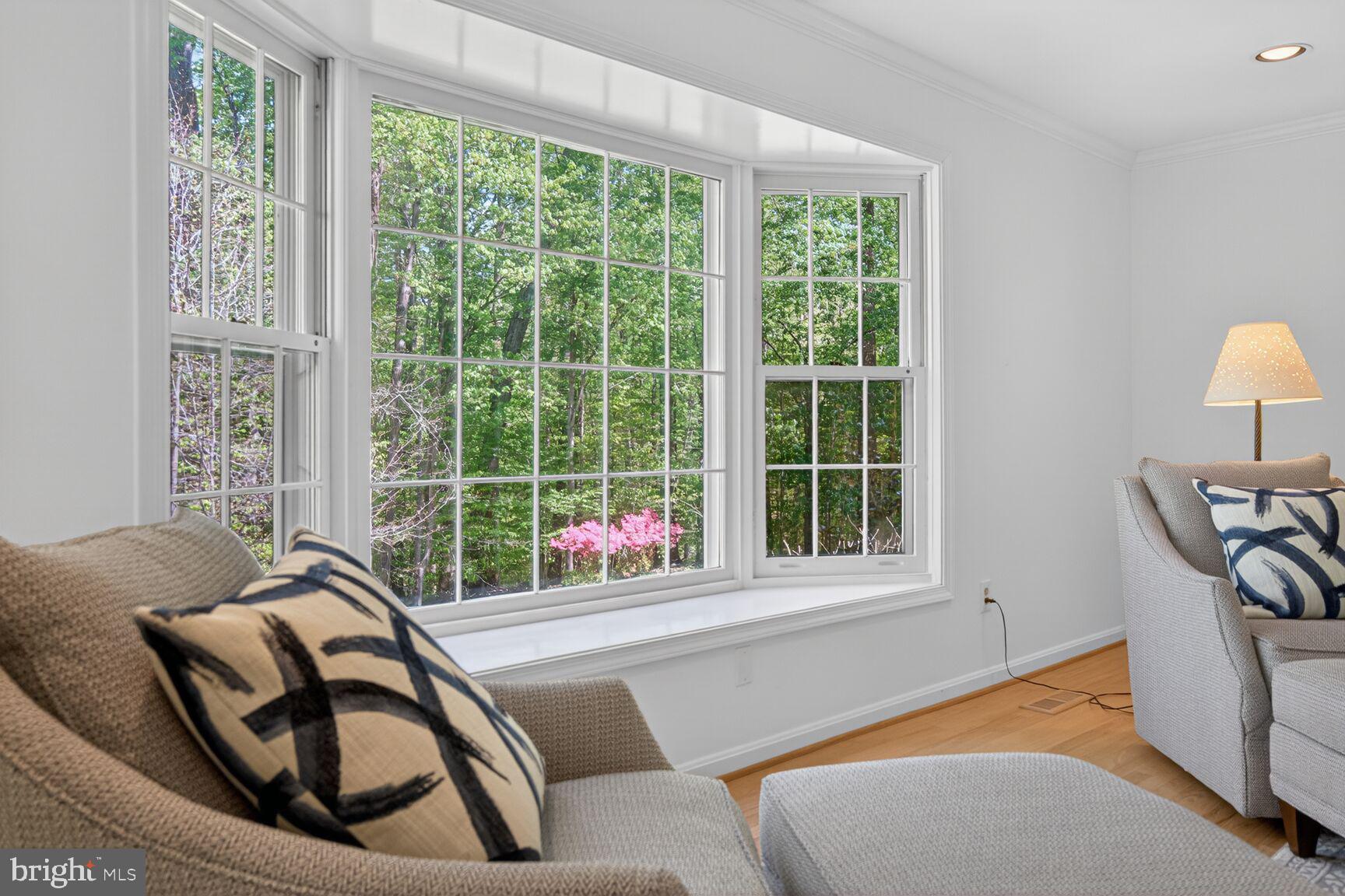 THE SINGING WOODS - Residential