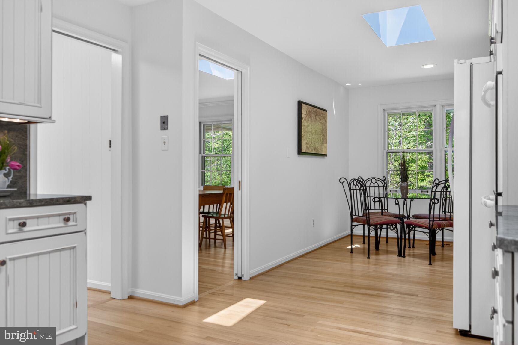 THE SINGING WOODS - Residential